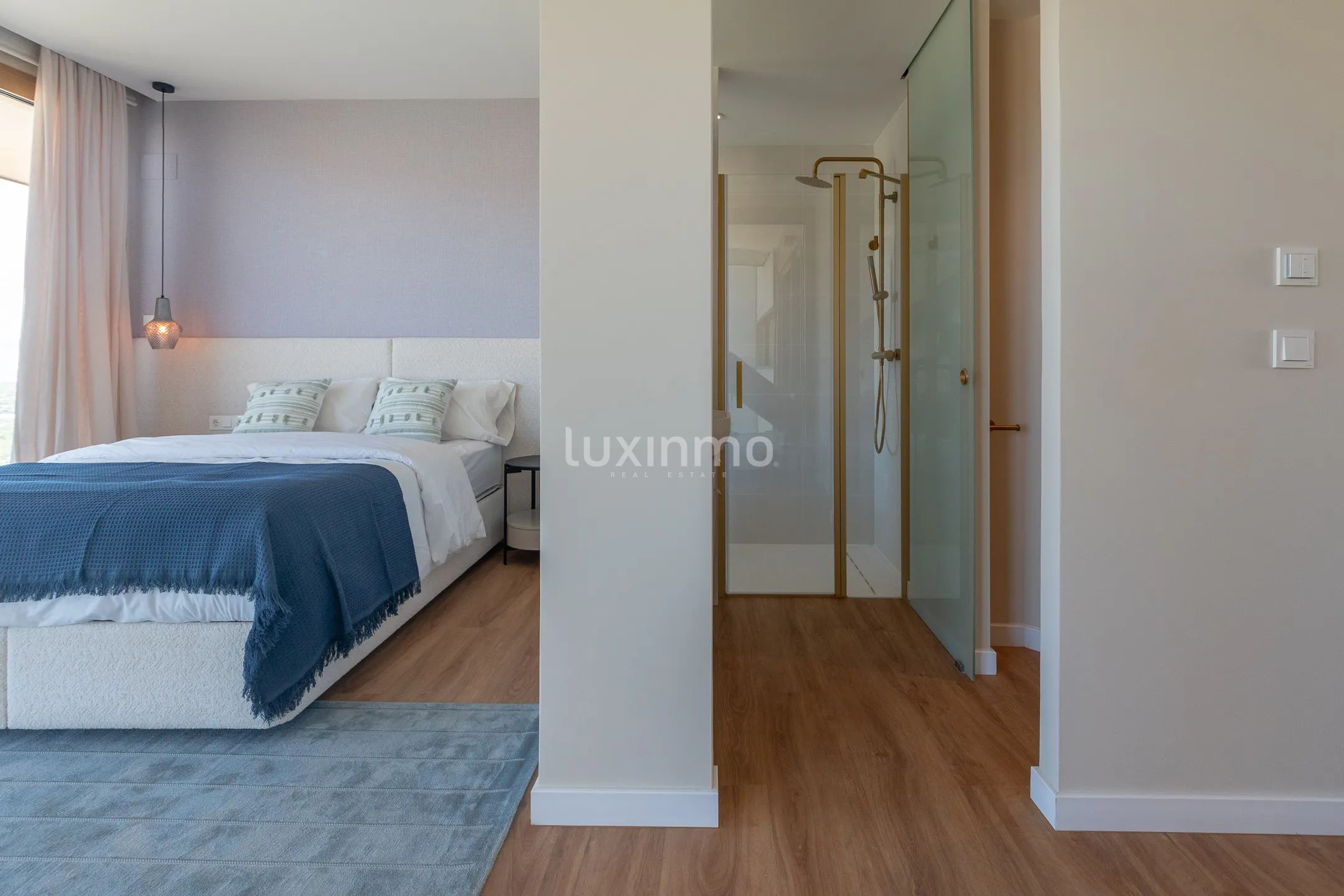 Amplio apartamento nuevo en Playa Poniente, Benidorm — photo 21