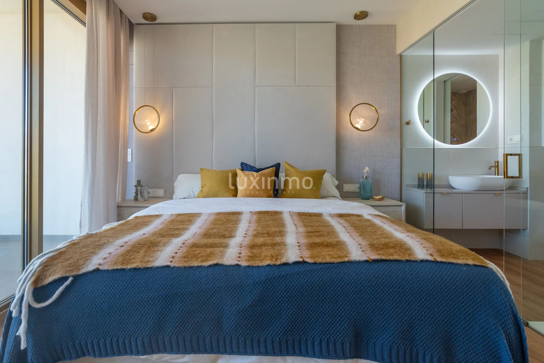 Amplio apartamento nuevo en Playa Poniente, Benidorm — photo 13