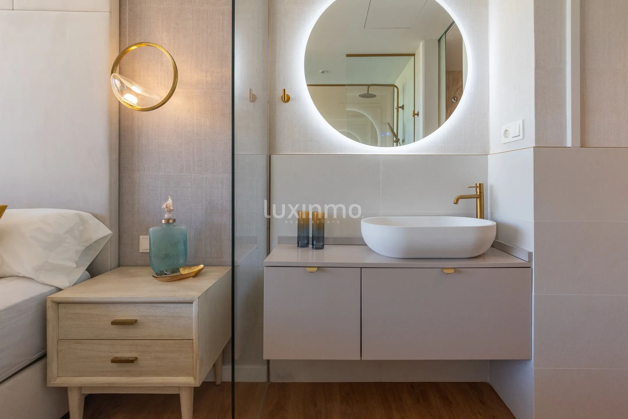 Amplio apartamento nuevo en Playa Poniente, Benidorm — photo 17