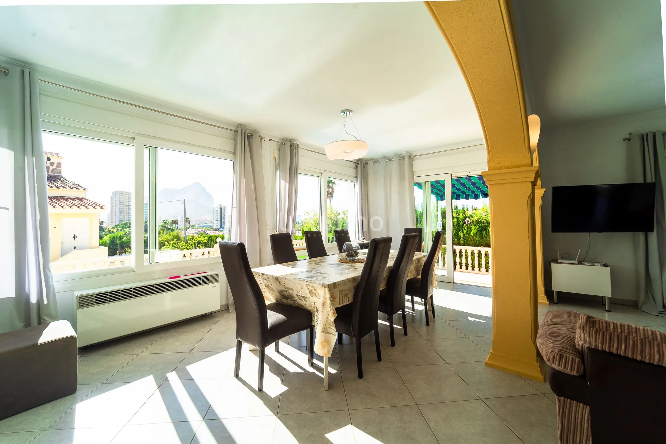 Charming detached house with sea views in Calpe — photo 19