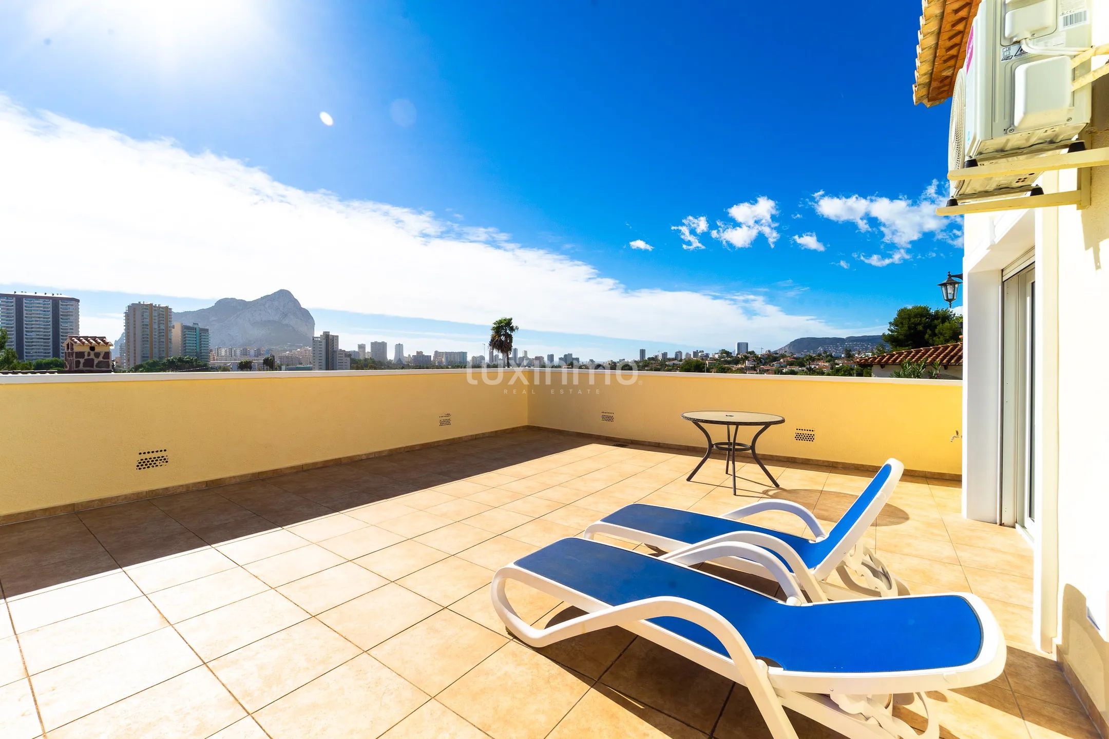 Charming detached house with sea views in Calpe — photo 34