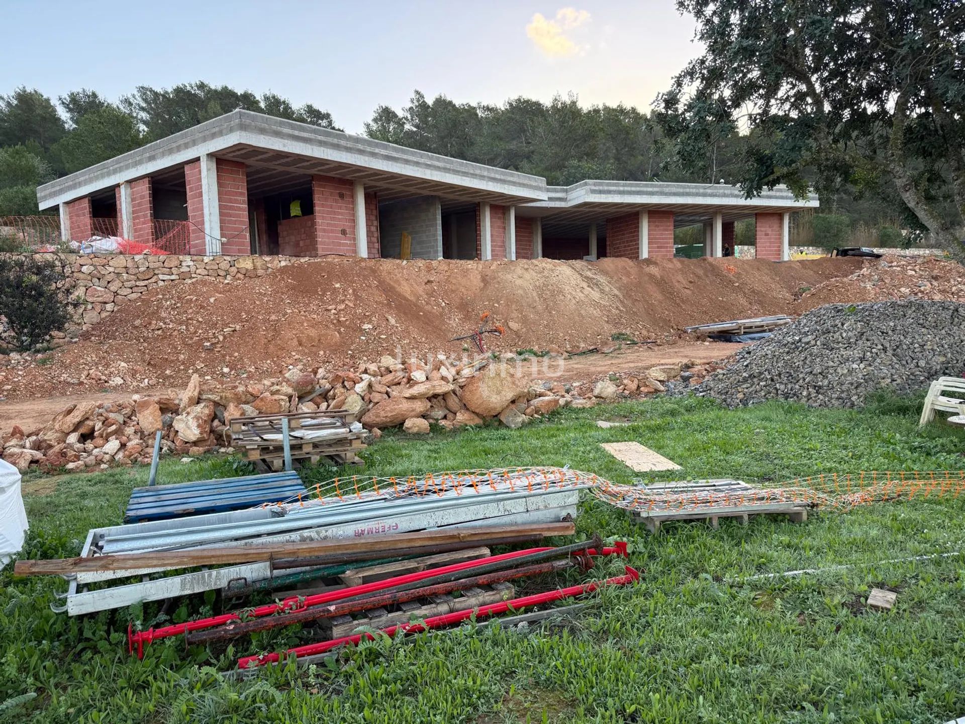 Villa de luxe en construction à Sant Josep de sa Talaia - Construite avec une licence accordée sous la réglementation précédente — photo 3