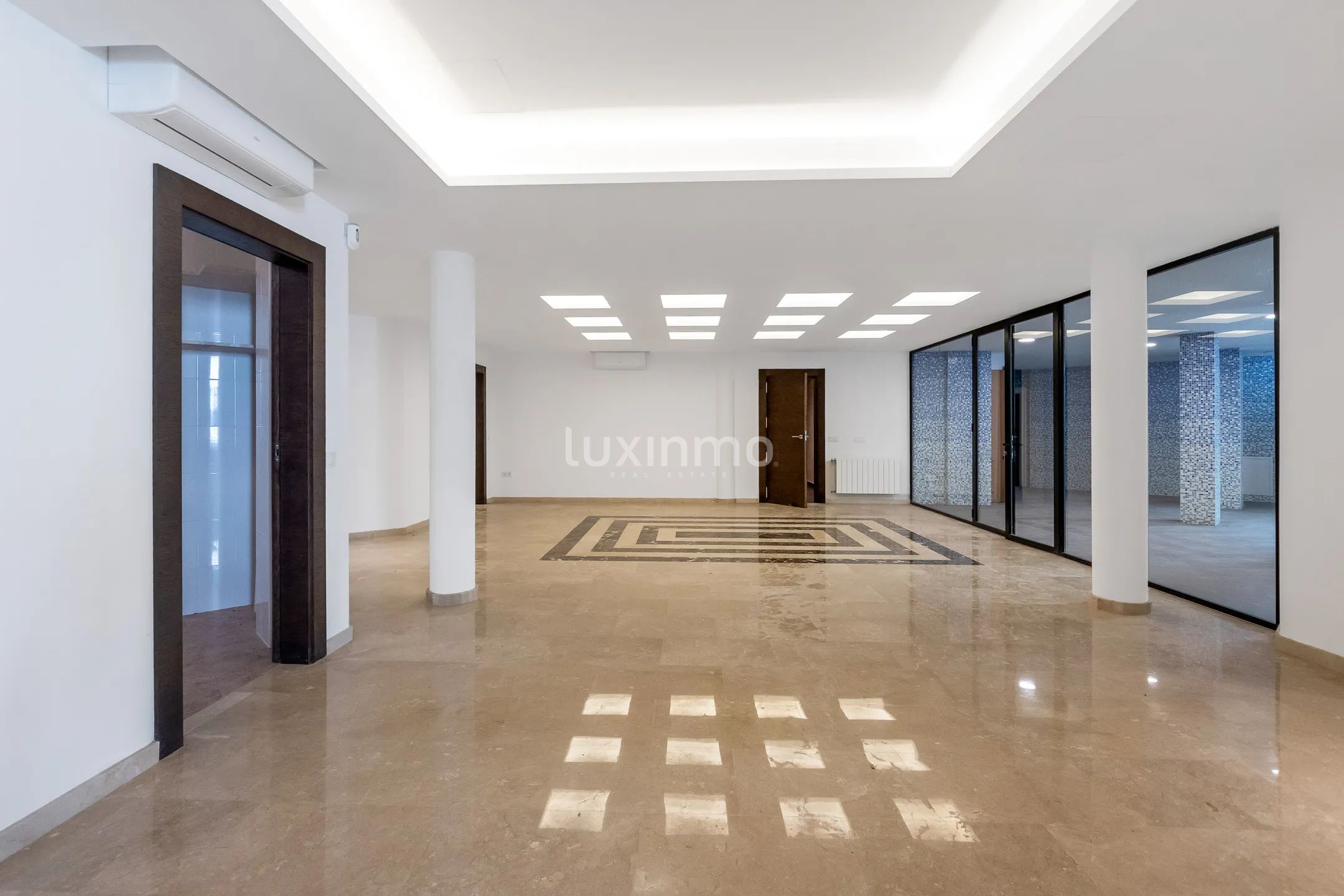 Impressive luxury villa for sale in Alfaz del Pi — photo 23