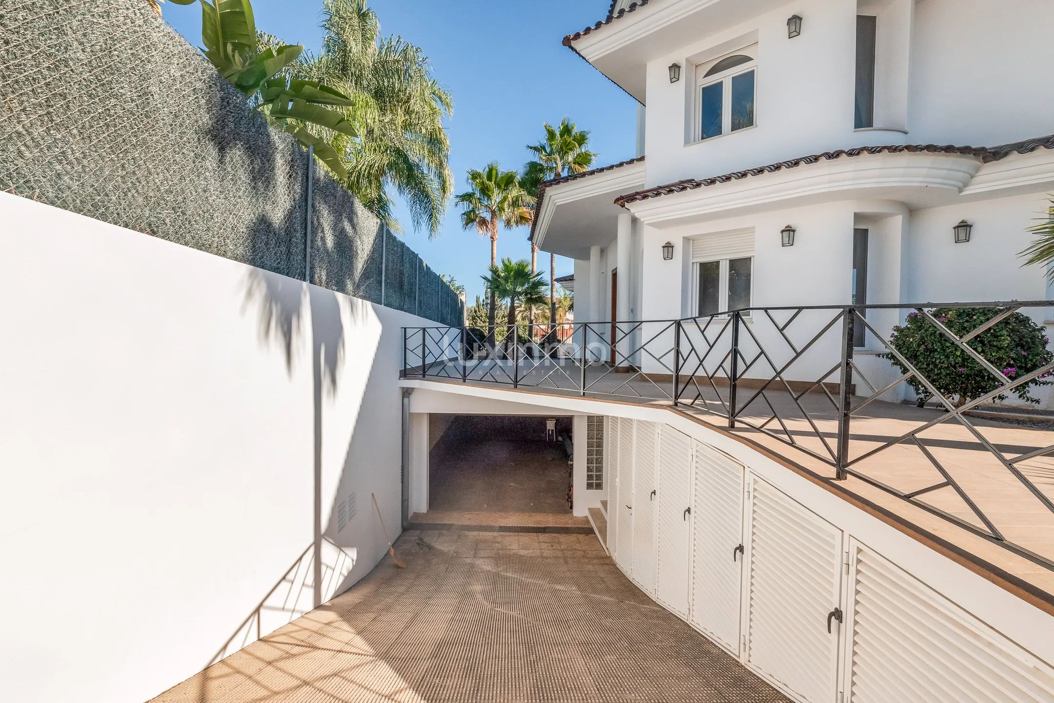 Impressive luxury villa for sale in Alfaz del Pi — photo 33