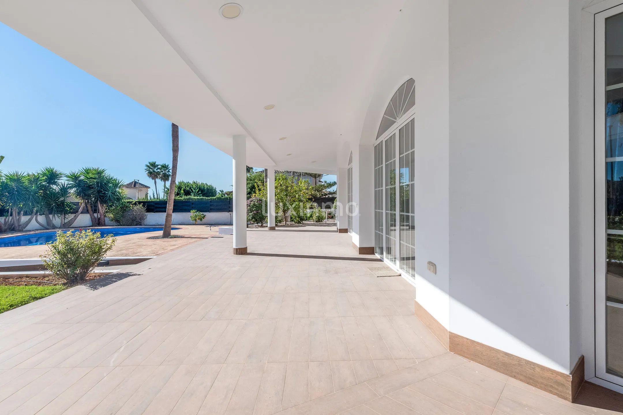 Impressive luxury villa for sale in Alfaz del Pi — photo 5