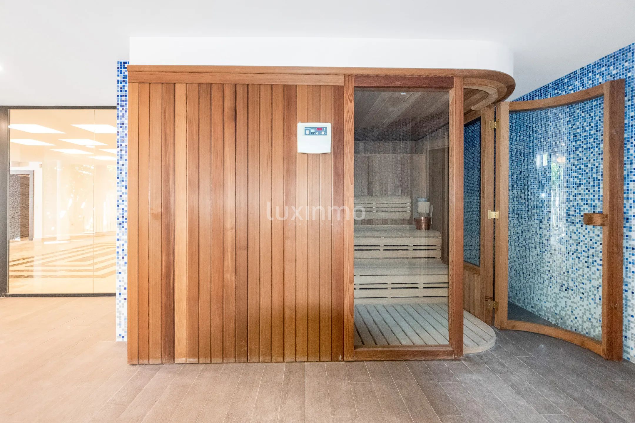 Impressive luxury villa for sale in Alfaz del Pi — photo 32