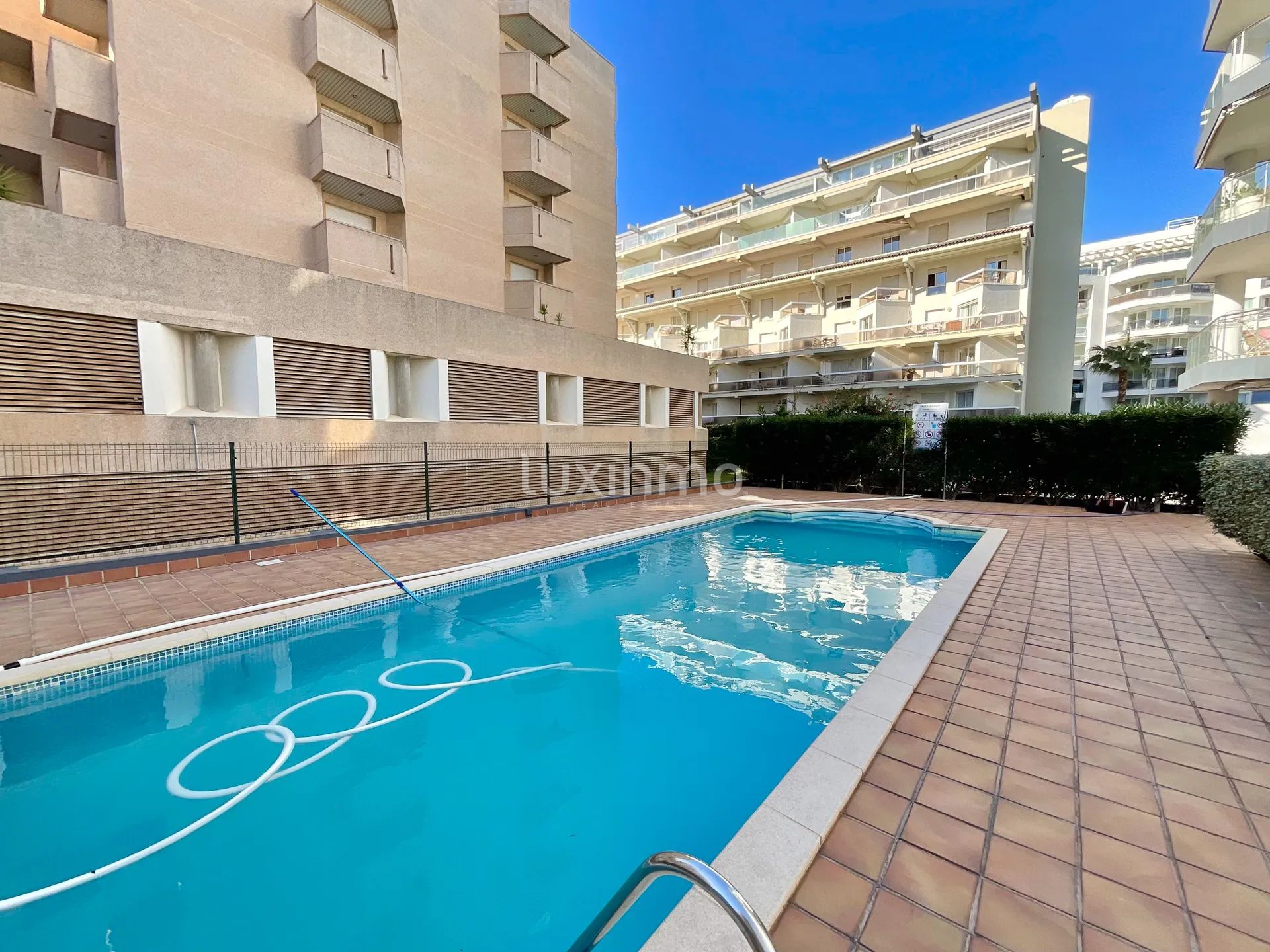 Modern appartement met uitzicht op zee in Marina Botafoch, Ibiza — photo 15