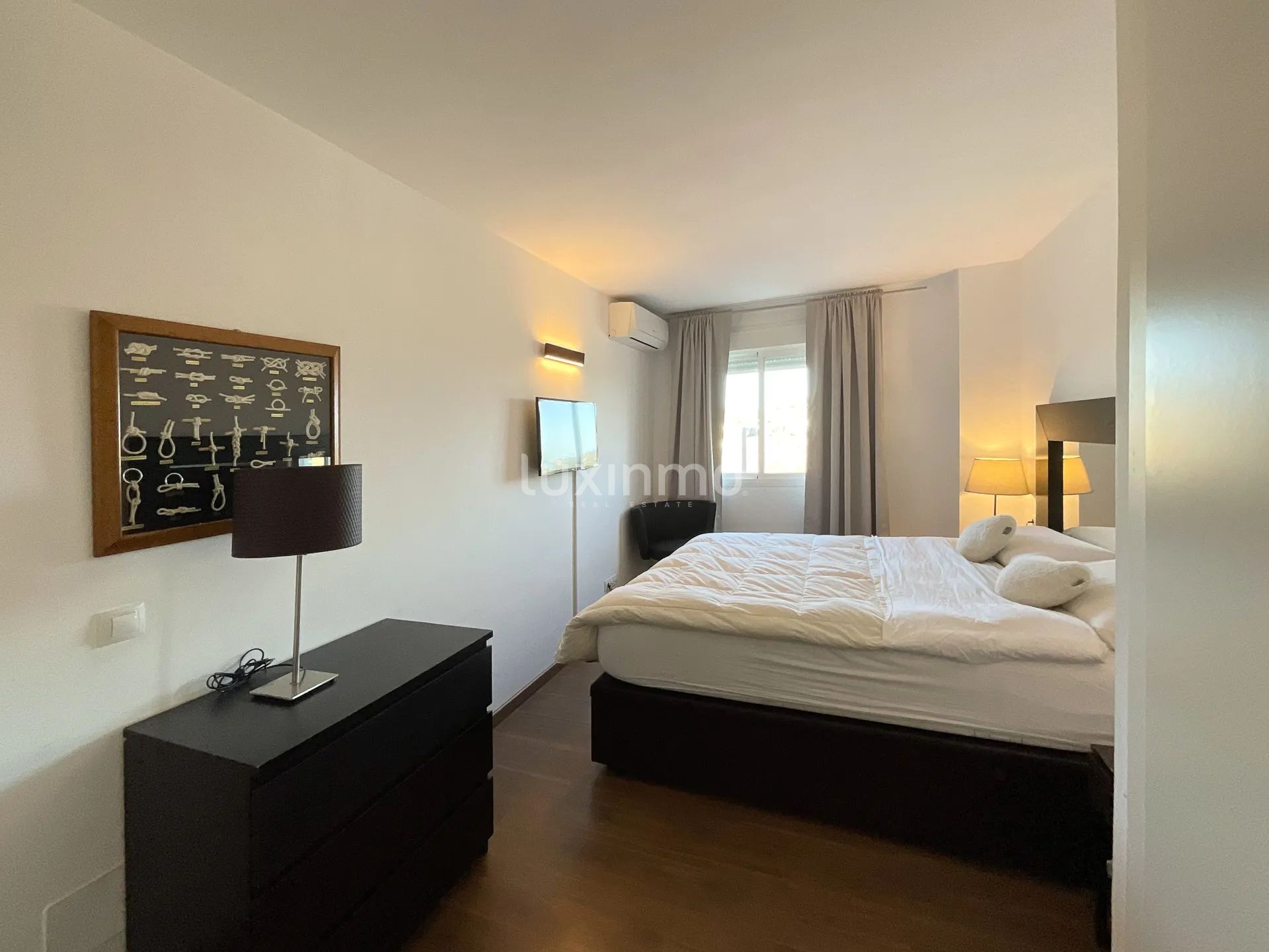 Modern appartement met uitzicht op zee in Marina Botafoch, Ibiza — photo 9