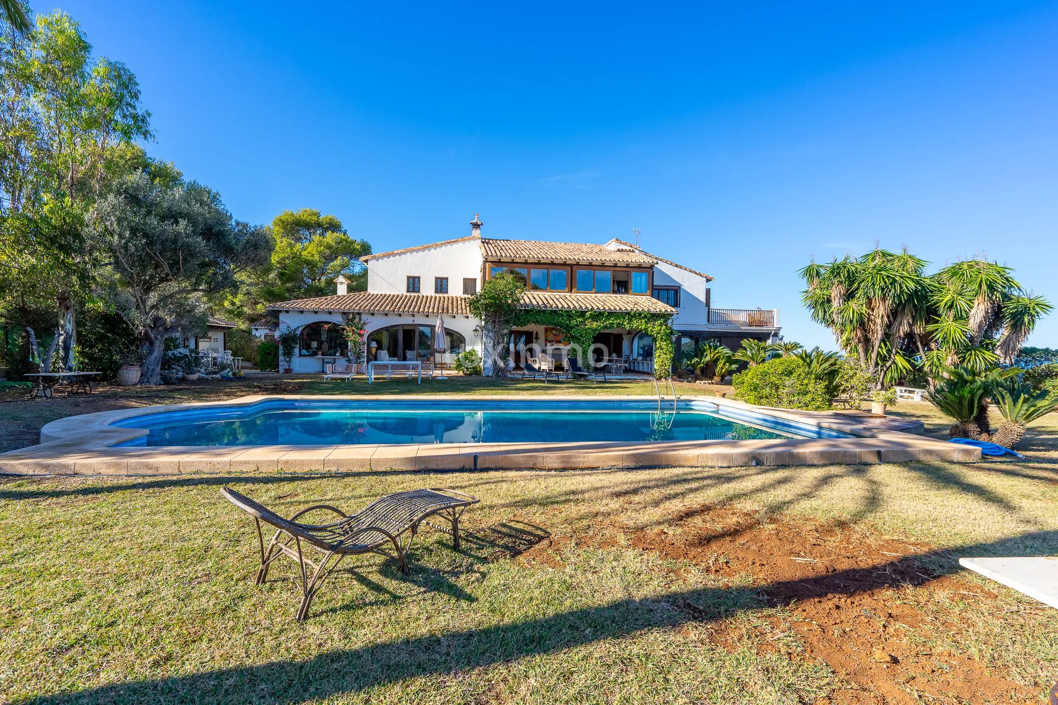 Stunning villa with sea views in Las Rotas, Denia — photo 3
