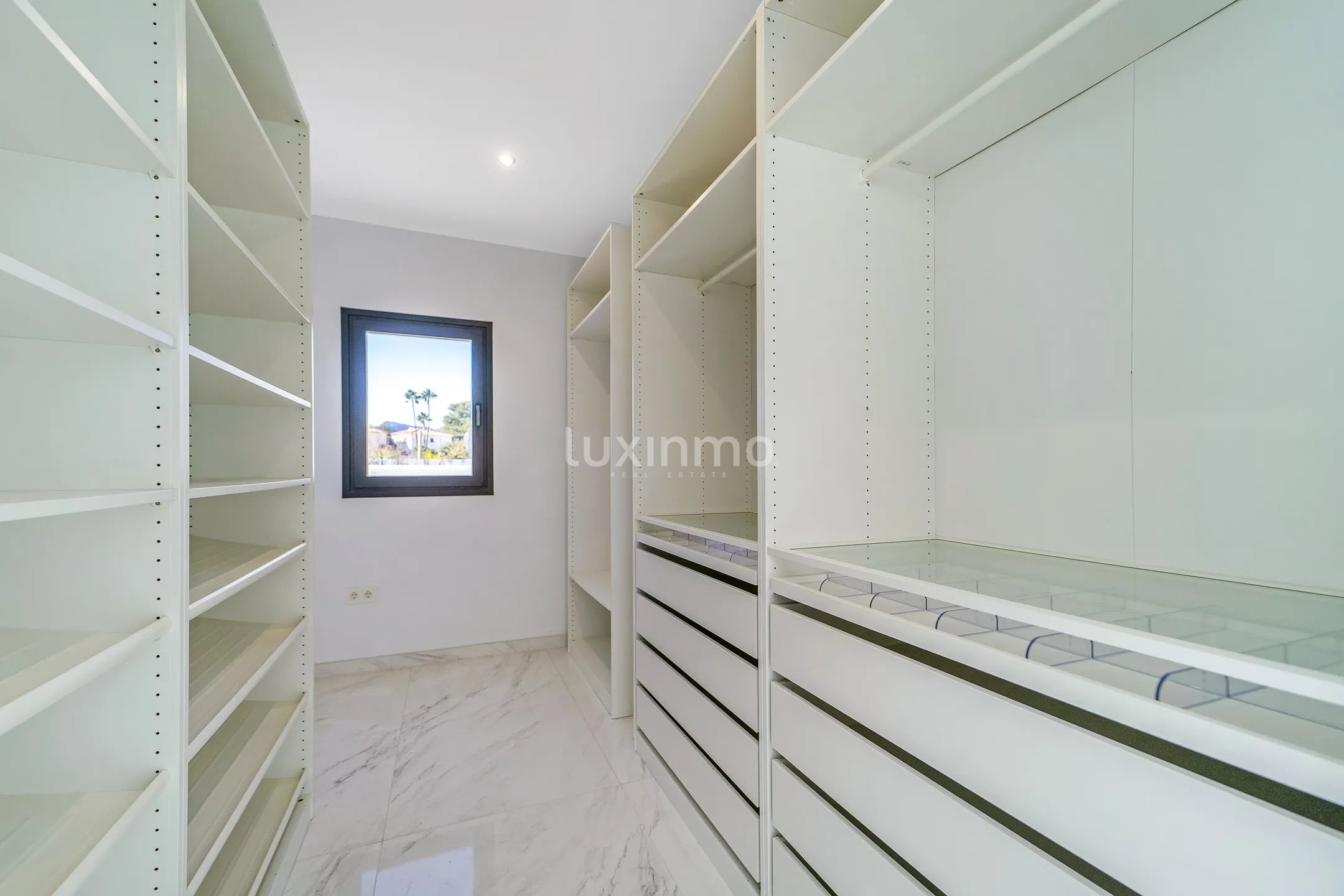 Moderne, splitter ny villa 500 meter fra stranden i Calpe — photo 29