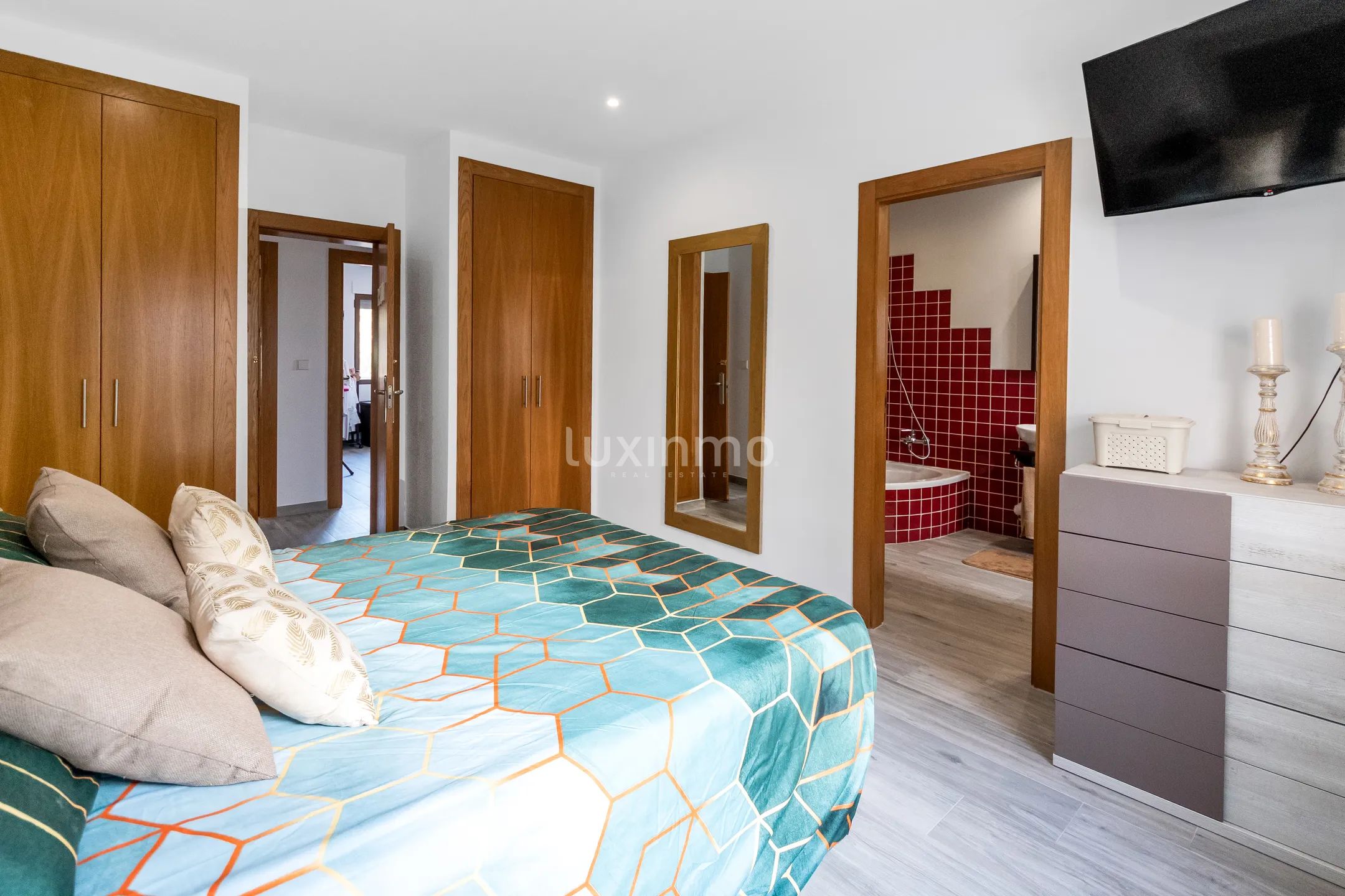 Stunning detached villa with pool only a walk to Ondara — photo 14