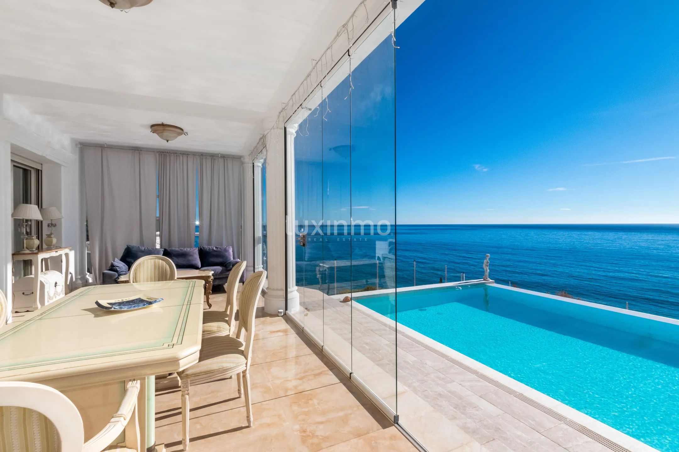 Vacker strandvilla i frontlinjen till salu i Campello — photo 15