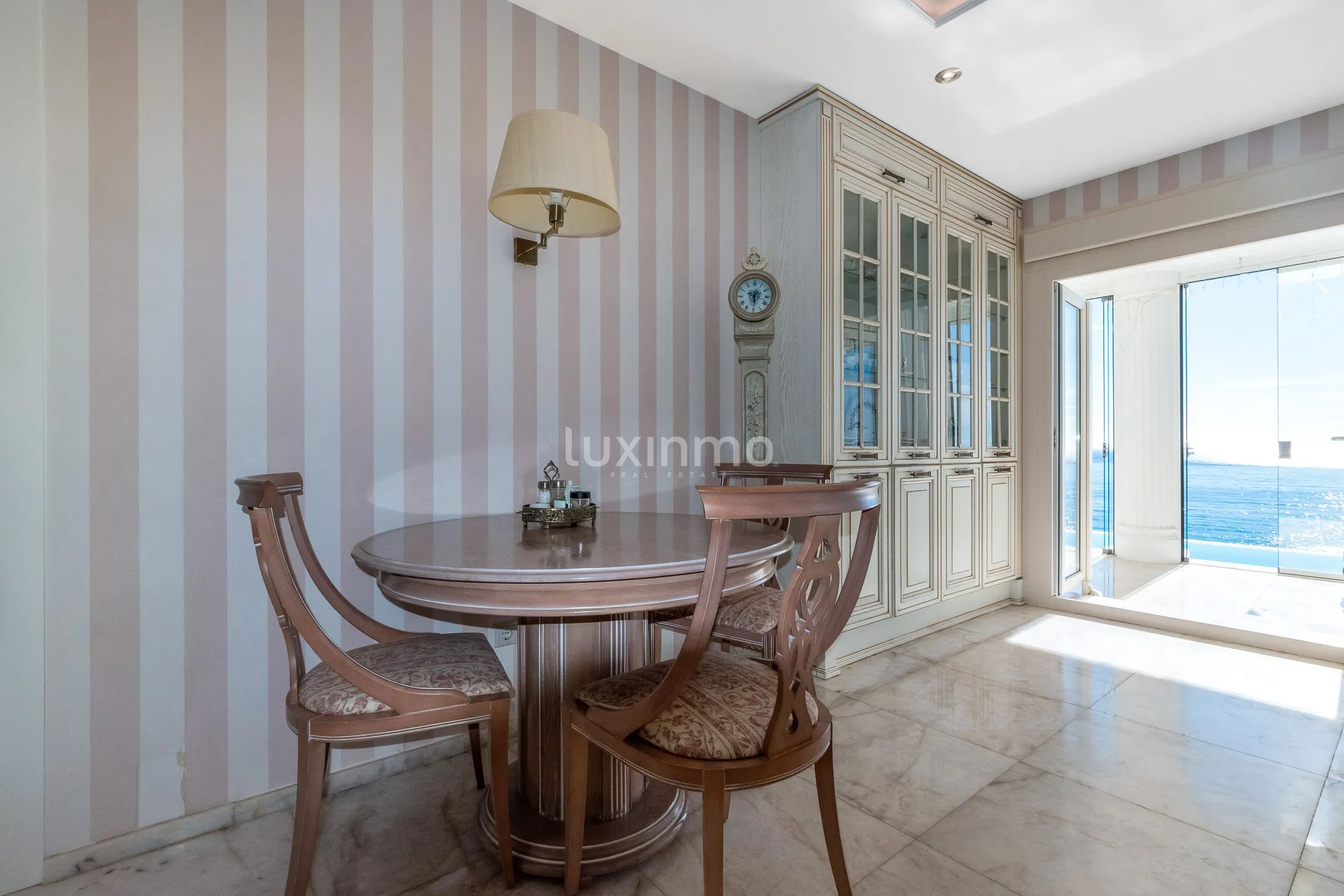 Vacker strandvilla i frontlinjen till salu i Campello — photo 12