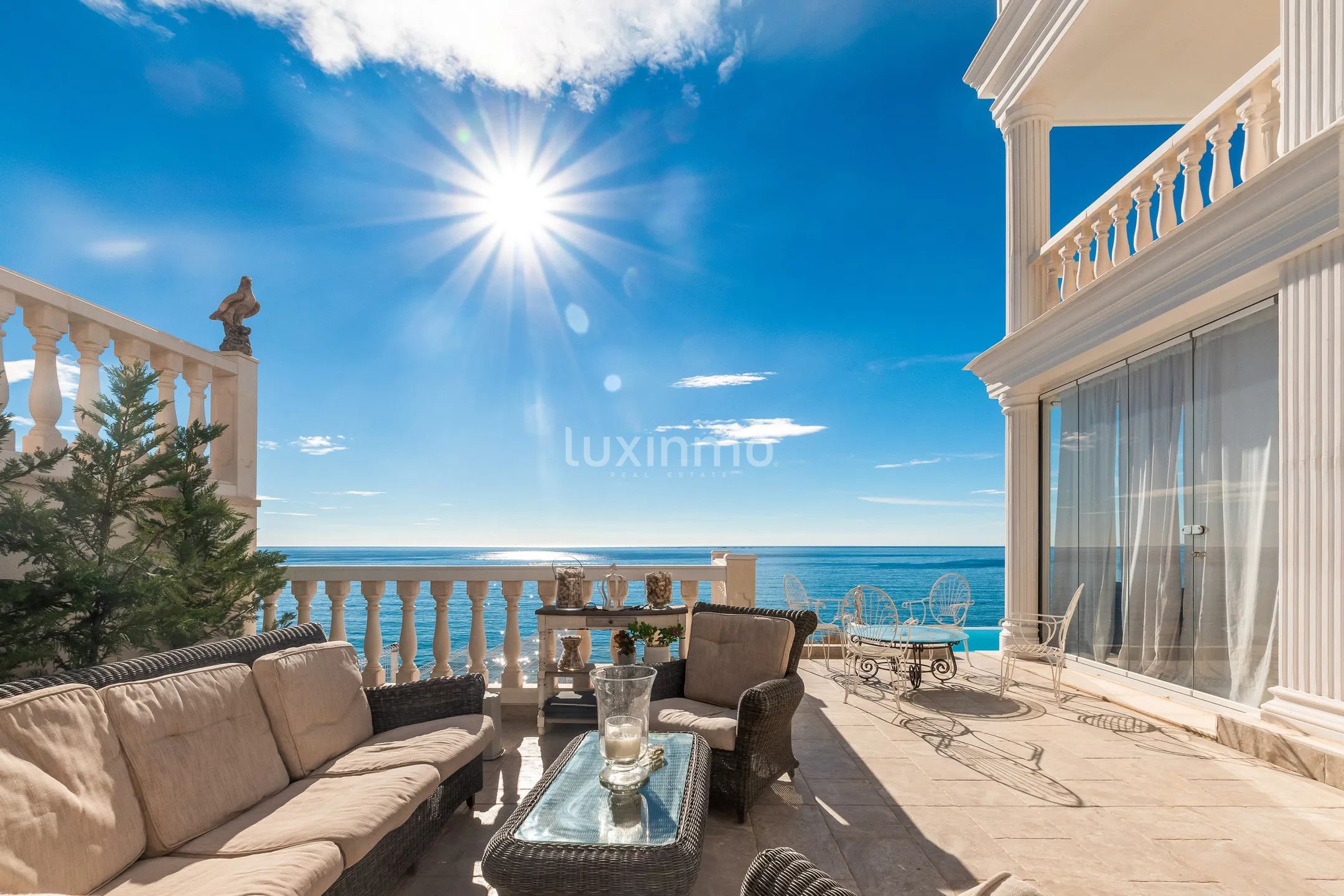 Vacker strandvilla i frontlinjen till salu i Campello — photo 21