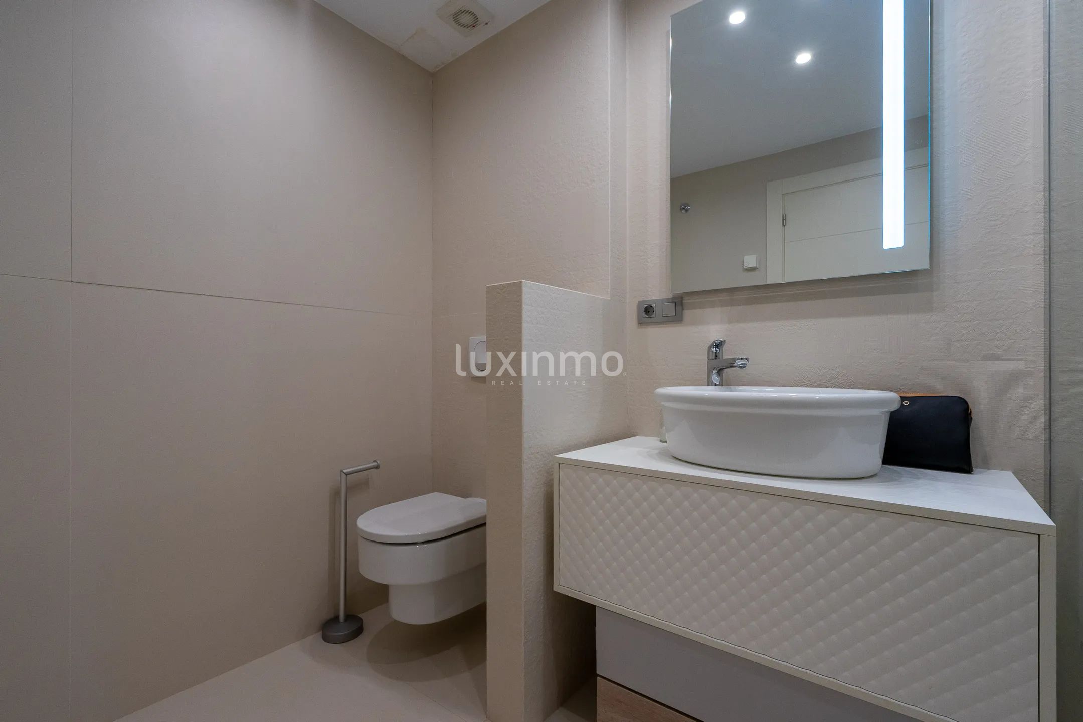 Atemberaubendes modernes Penthouse mit atemberaubender erster Linie in Mascarat — photo 30