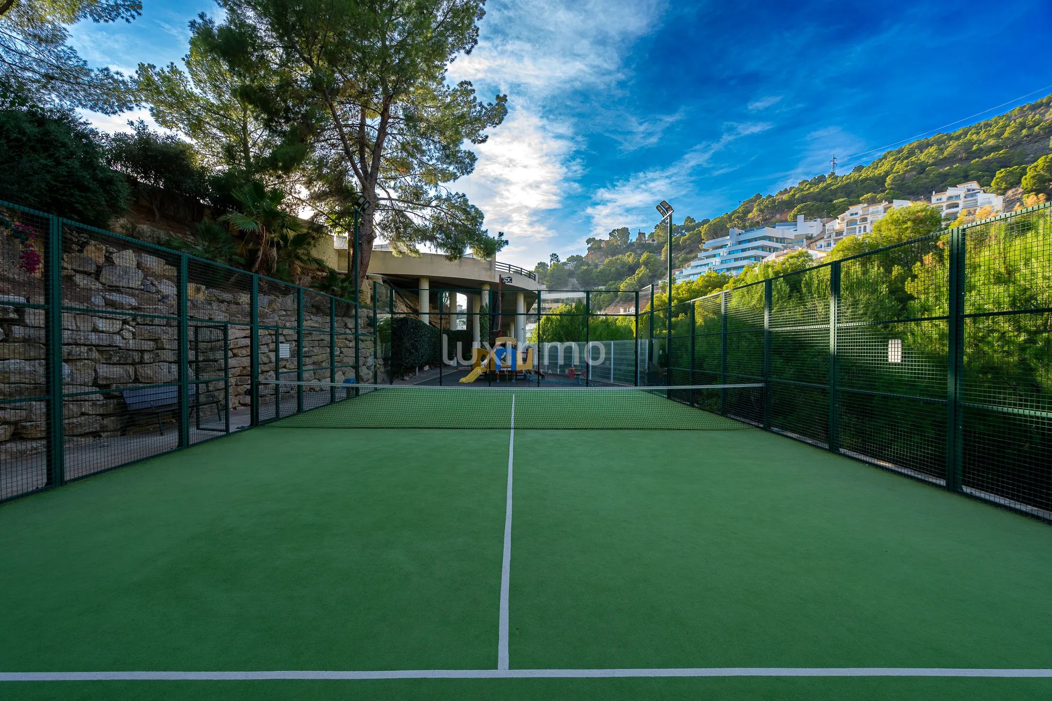 Atemberaubendes modernes Penthouse mit atemberaubender erster Linie in Mascarat — photo 50