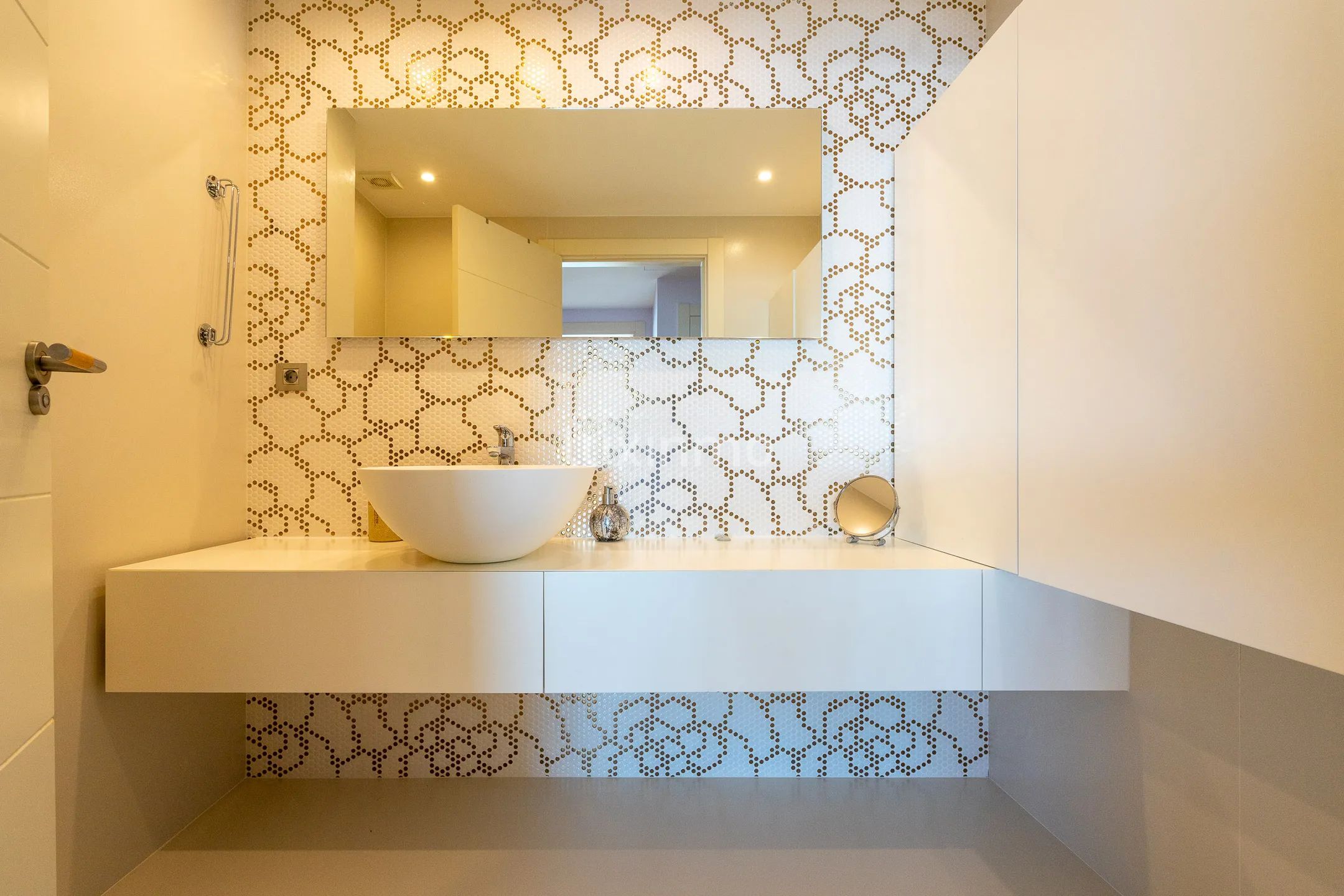 Atemberaubendes modernes Penthouse mit atemberaubender erster Linie in Mascarat — photo 28