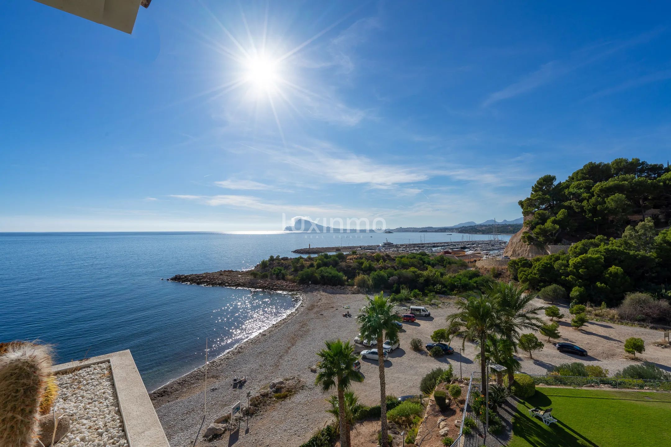 Atemberaubendes modernes Penthouse mit atemberaubender erster Linie in Mascarat — photo 31