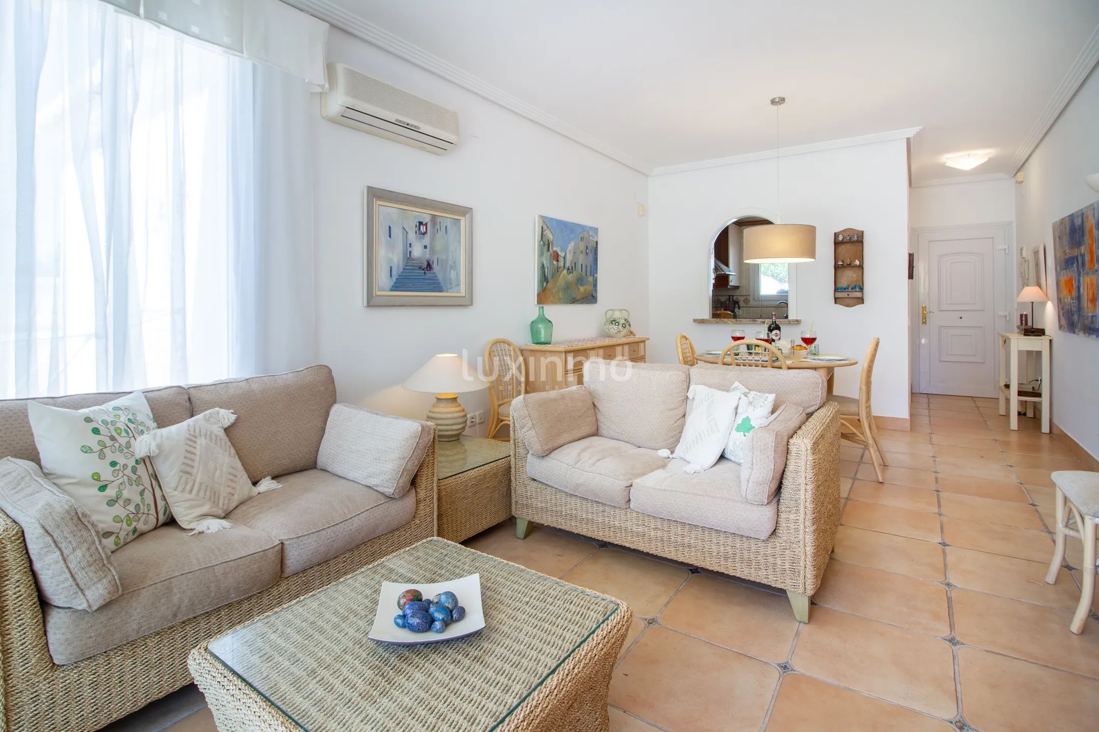 Urocza willa w zabudowie bliźniaczej do wynajęcia w Calpe — photo 11