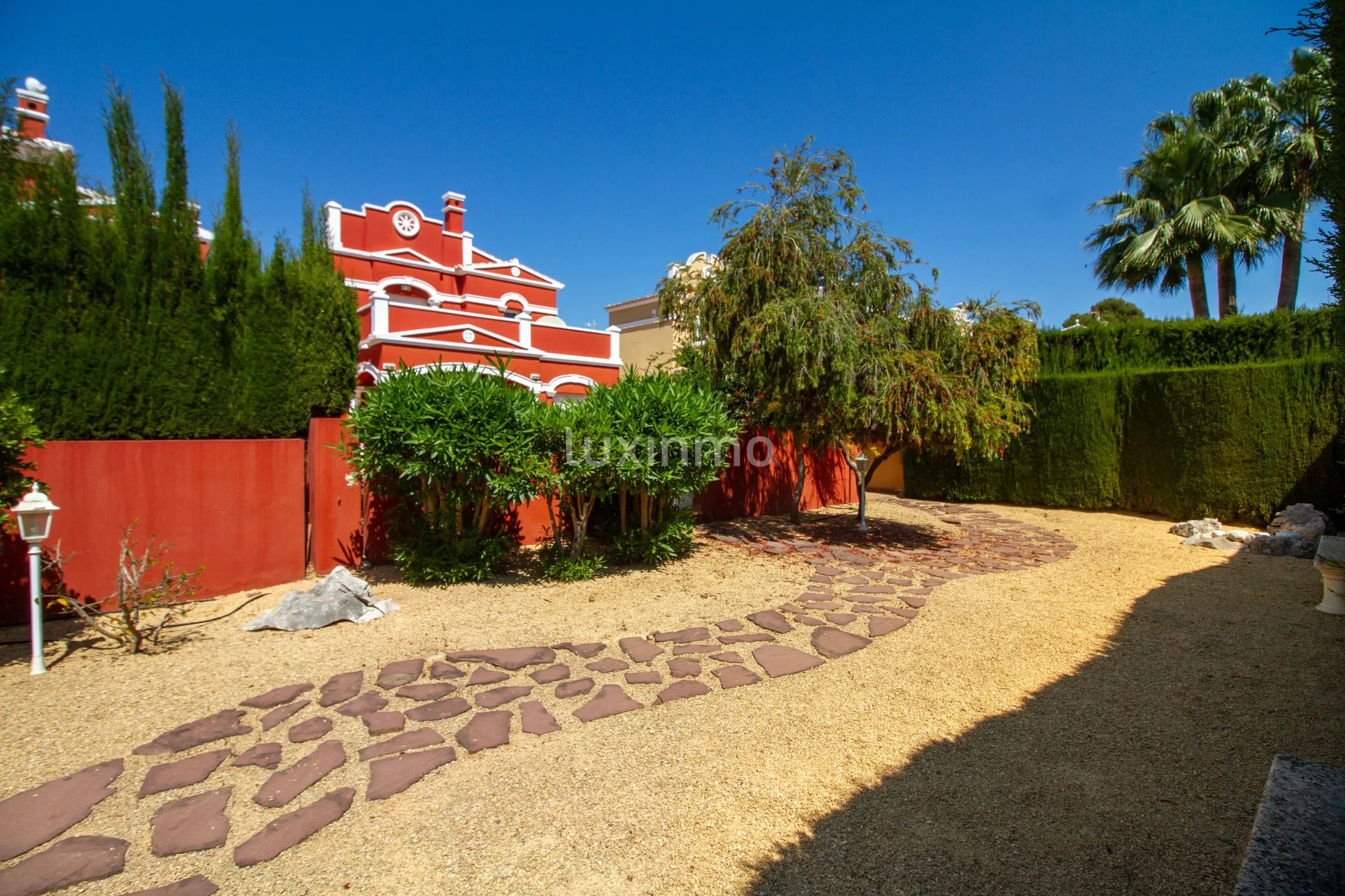 Urocza willa w zabudowie bliźniaczej do wynajęcia w Calpe — photo 29