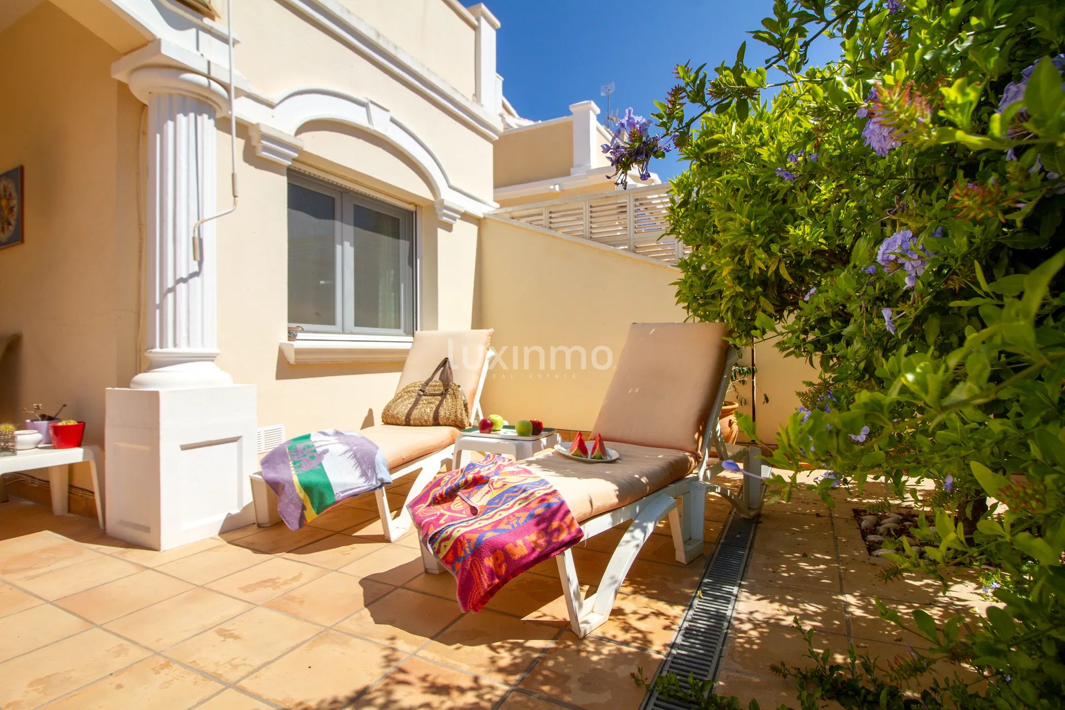 Urocza willa w zabudowie bliźniaczej do wynajęcia w Calpe — photo 9