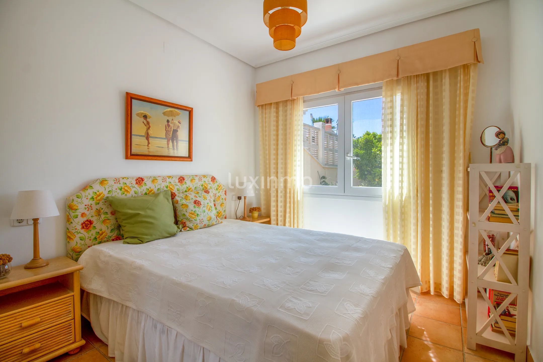 Urocza willa w zabudowie bliźniaczej do wynajęcia w Calpe — photo 16