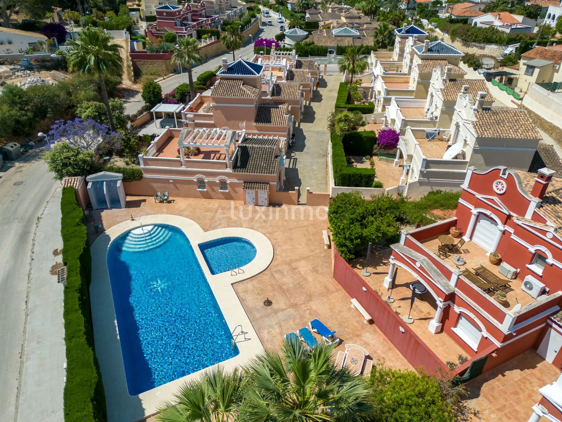 Urocza willa w zabudowie bliźniaczej do wynajęcia w Calpe — photo 30