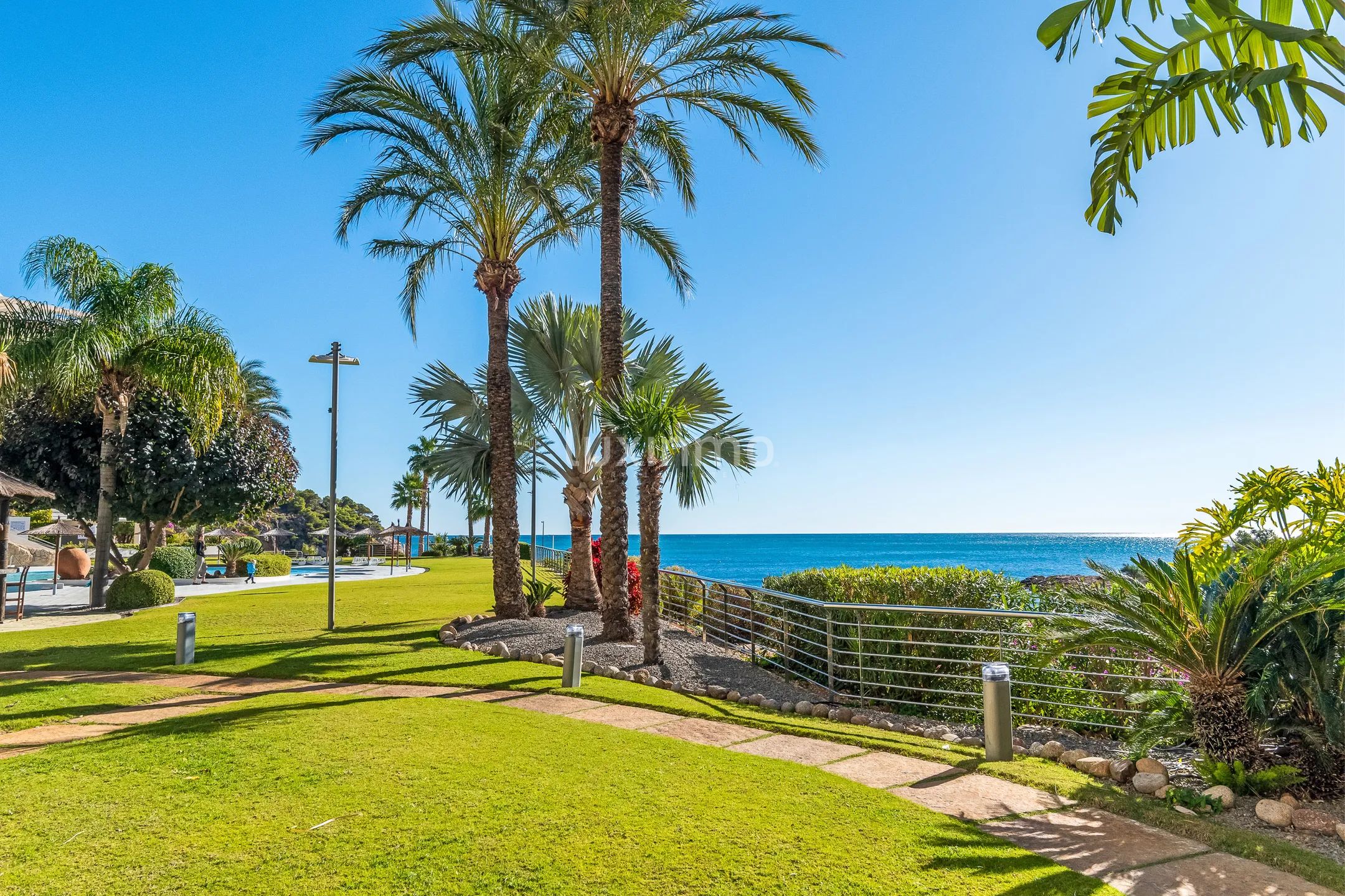 Precioso apartamento con terraza en Mascarat Beach, Altea — photo 22