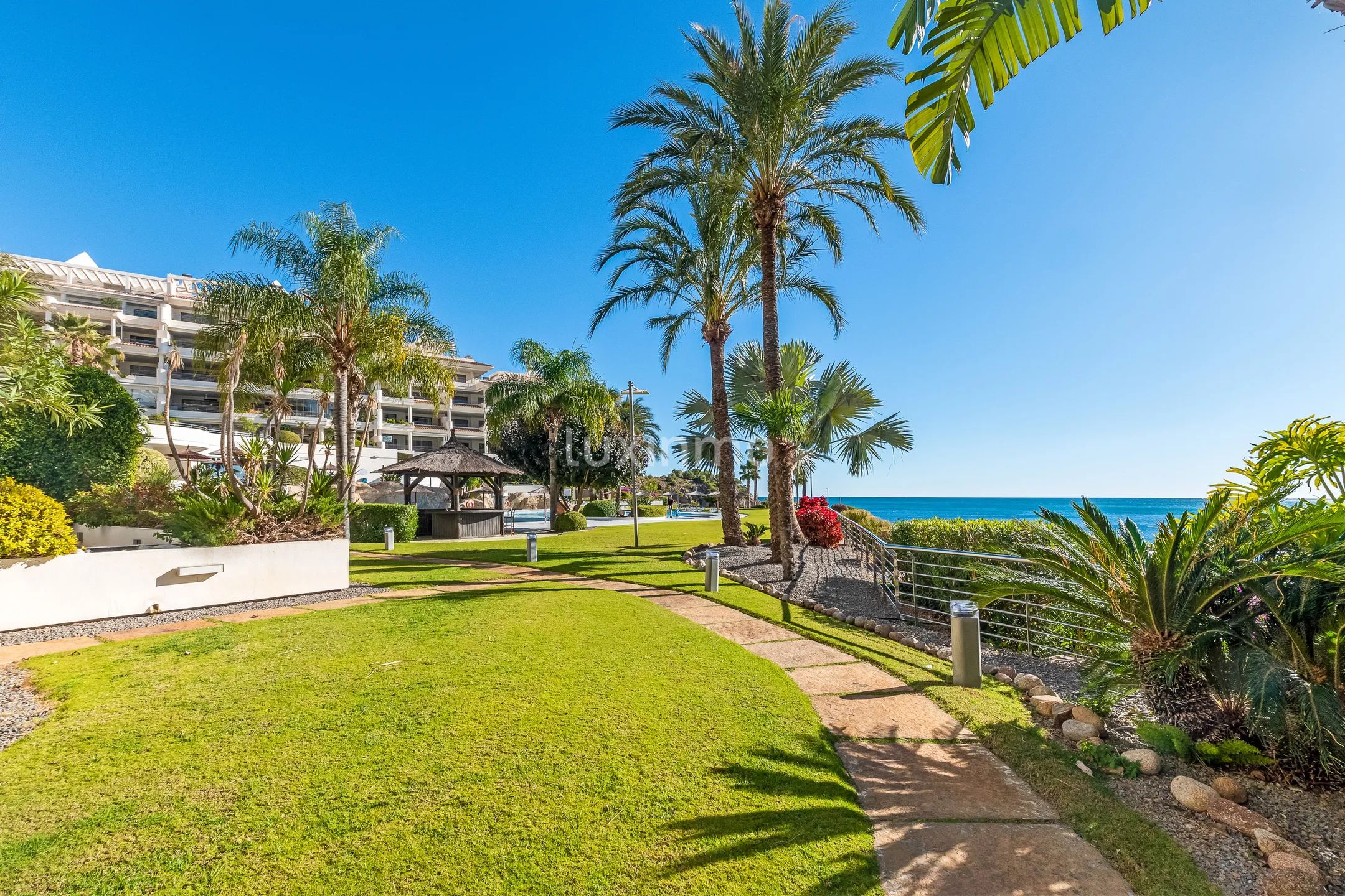 Precioso apartamento con terraza en Mascarat Beach, Altea — photo 23
