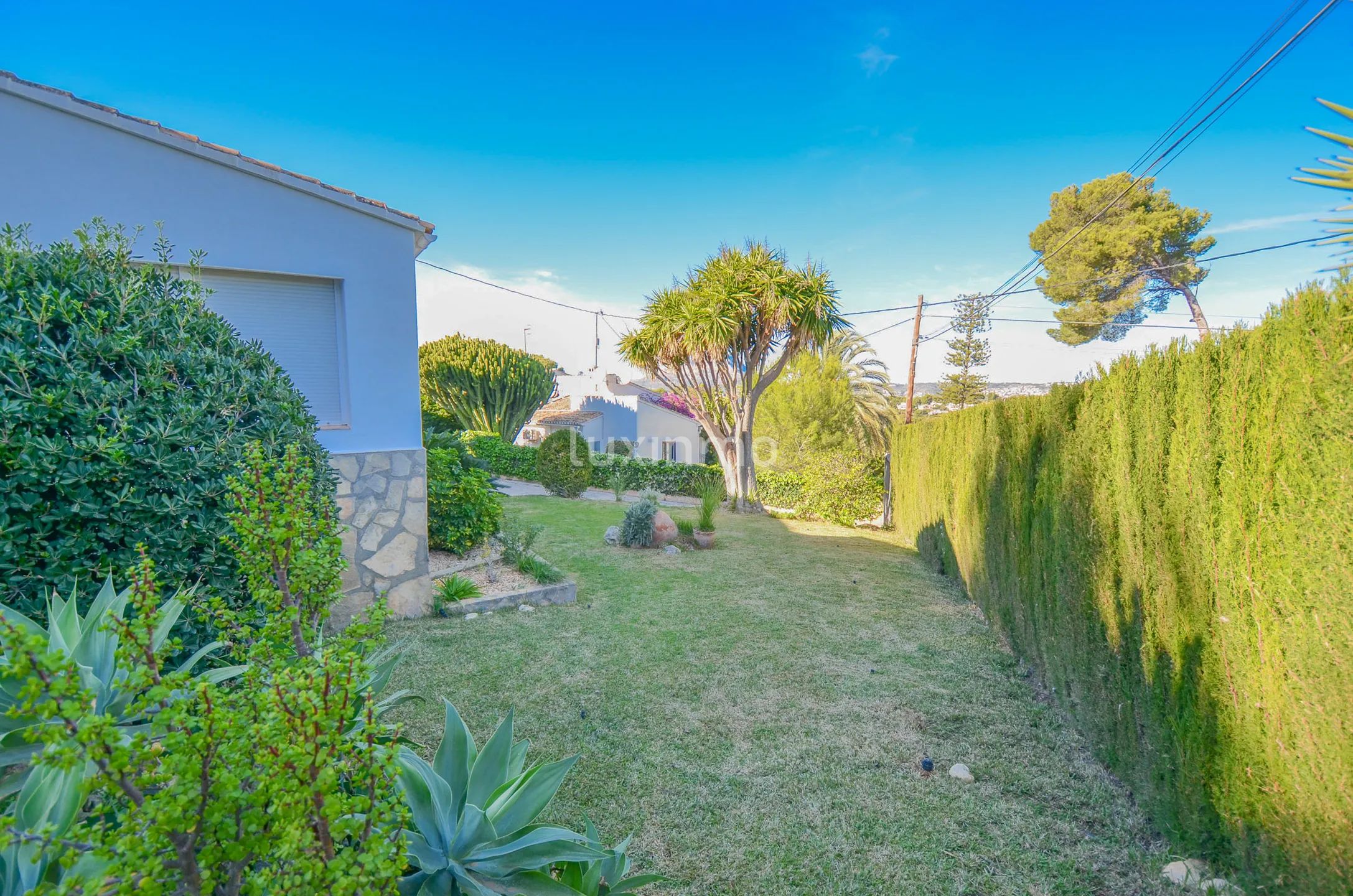 Villa mit Meerblick und Touristenlizenz zu verkaufen in Javea — photo 11