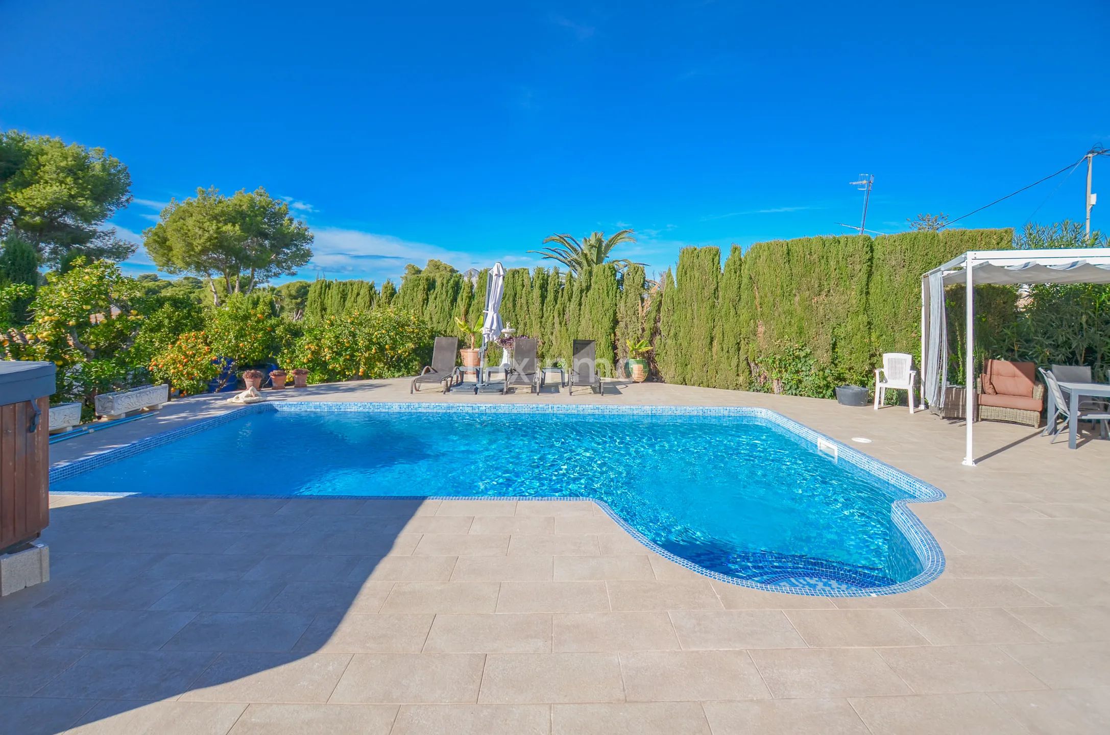 Villa mit Meerblick und Touristenlizenz zu verkaufen in Javea — photo 21