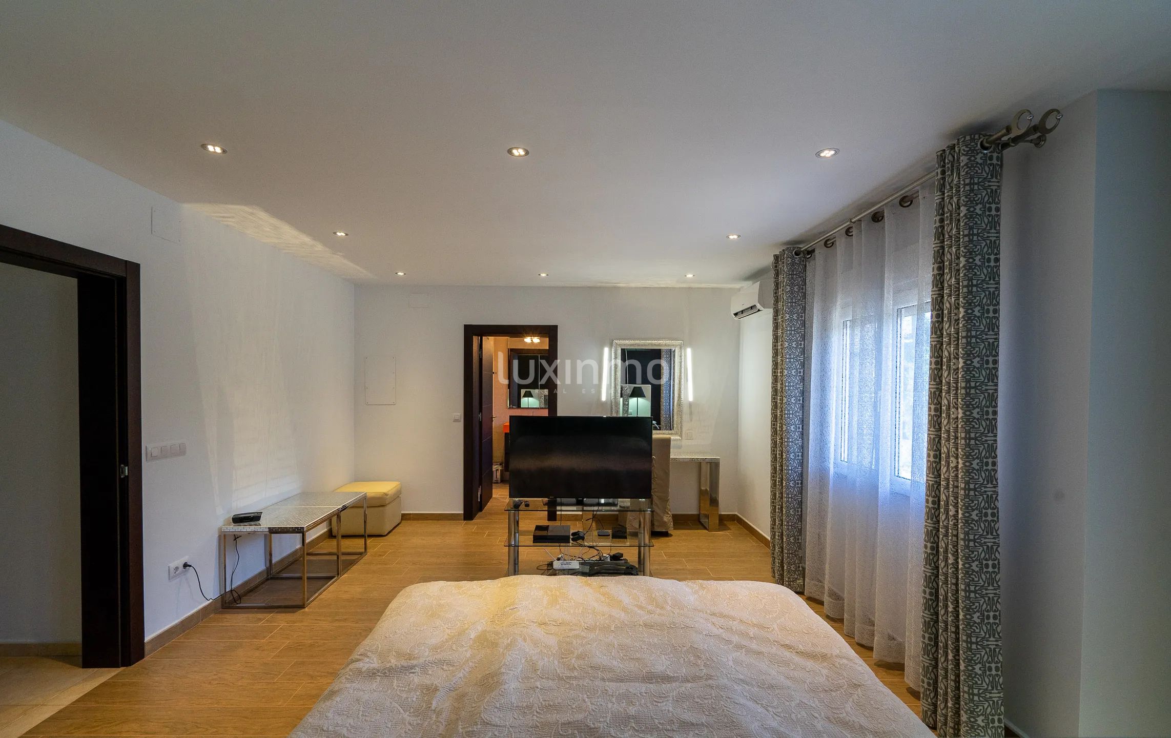 Impresionante villa con piscina privada en Montgó, Jávea — photo 27