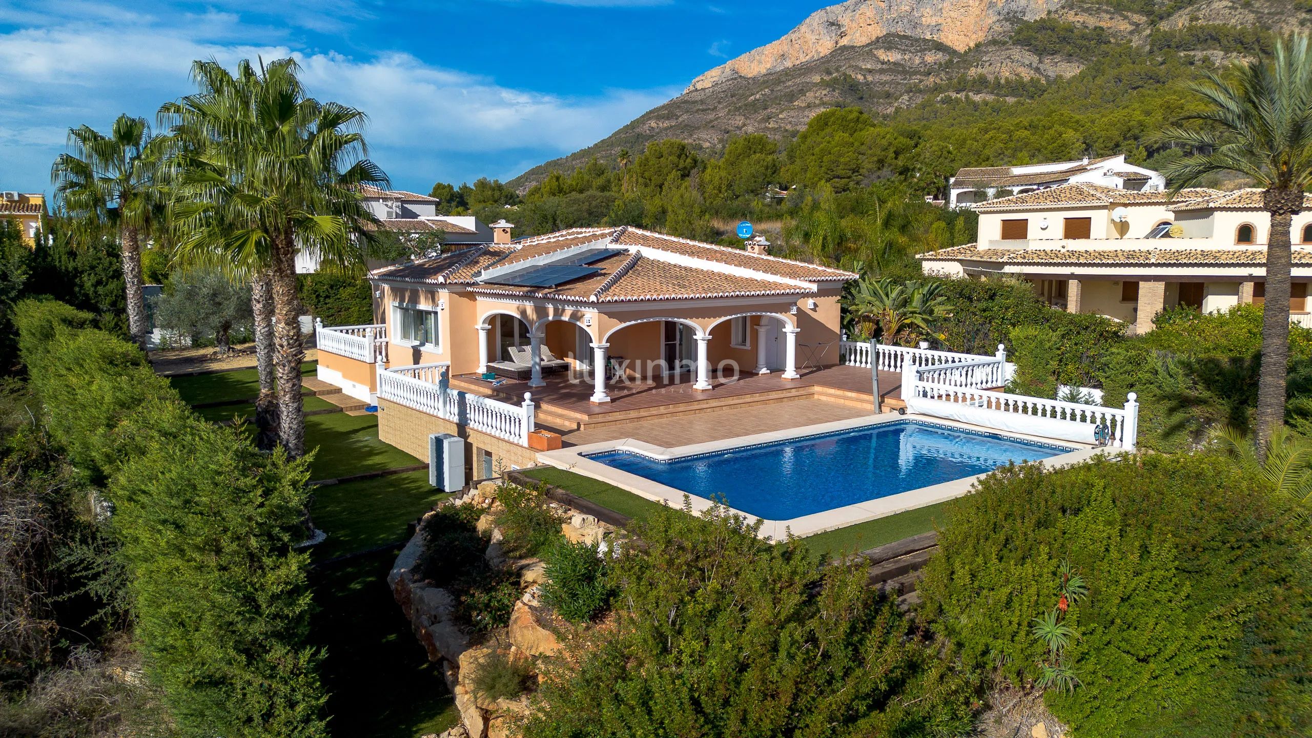 Impresionante villa con piscina privada en Montgó, Jávea — photo 32