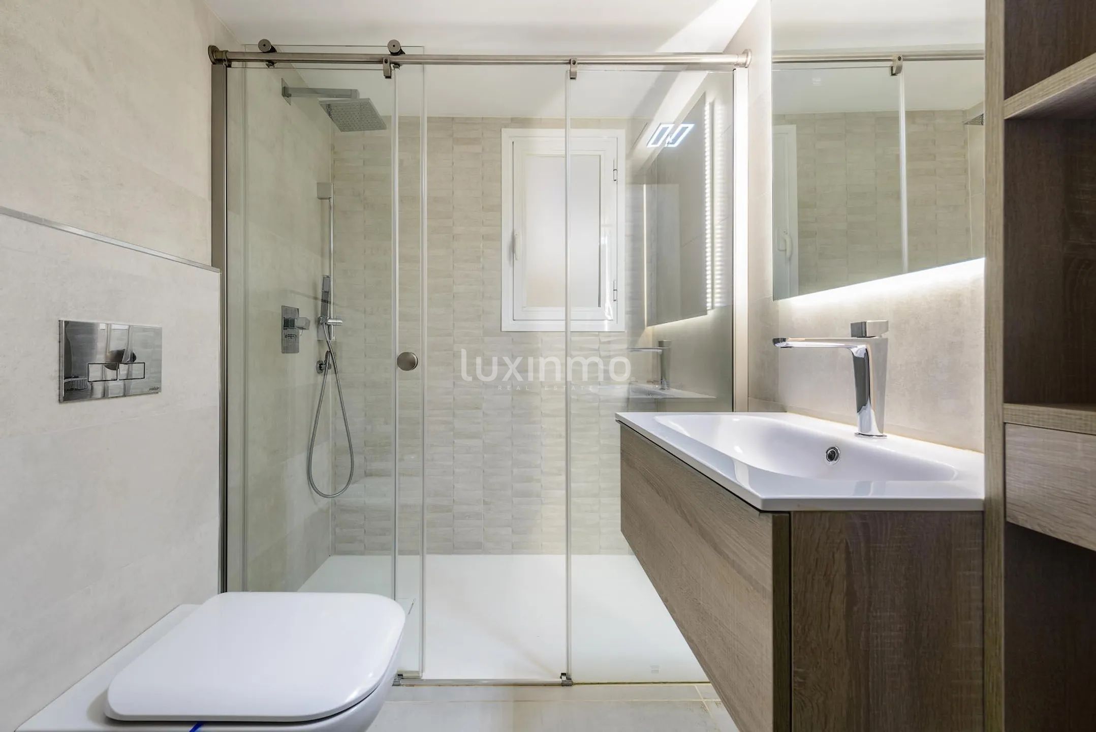 Licht appartement op de begane grond in Marina Botafoch, Ibiza — photo 23