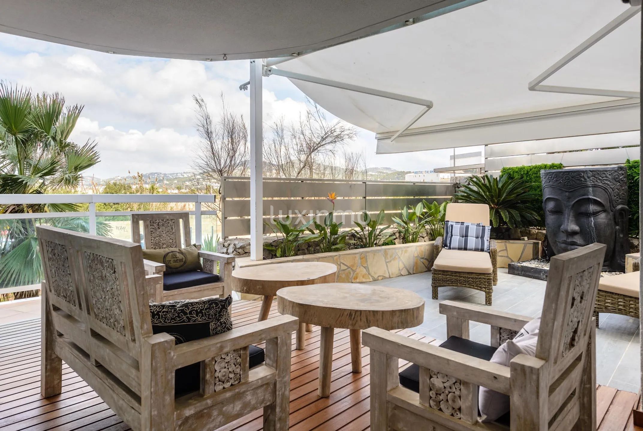 Bright Ground Floor Apartment in Marina Botafoch, Ibiza — photo 2