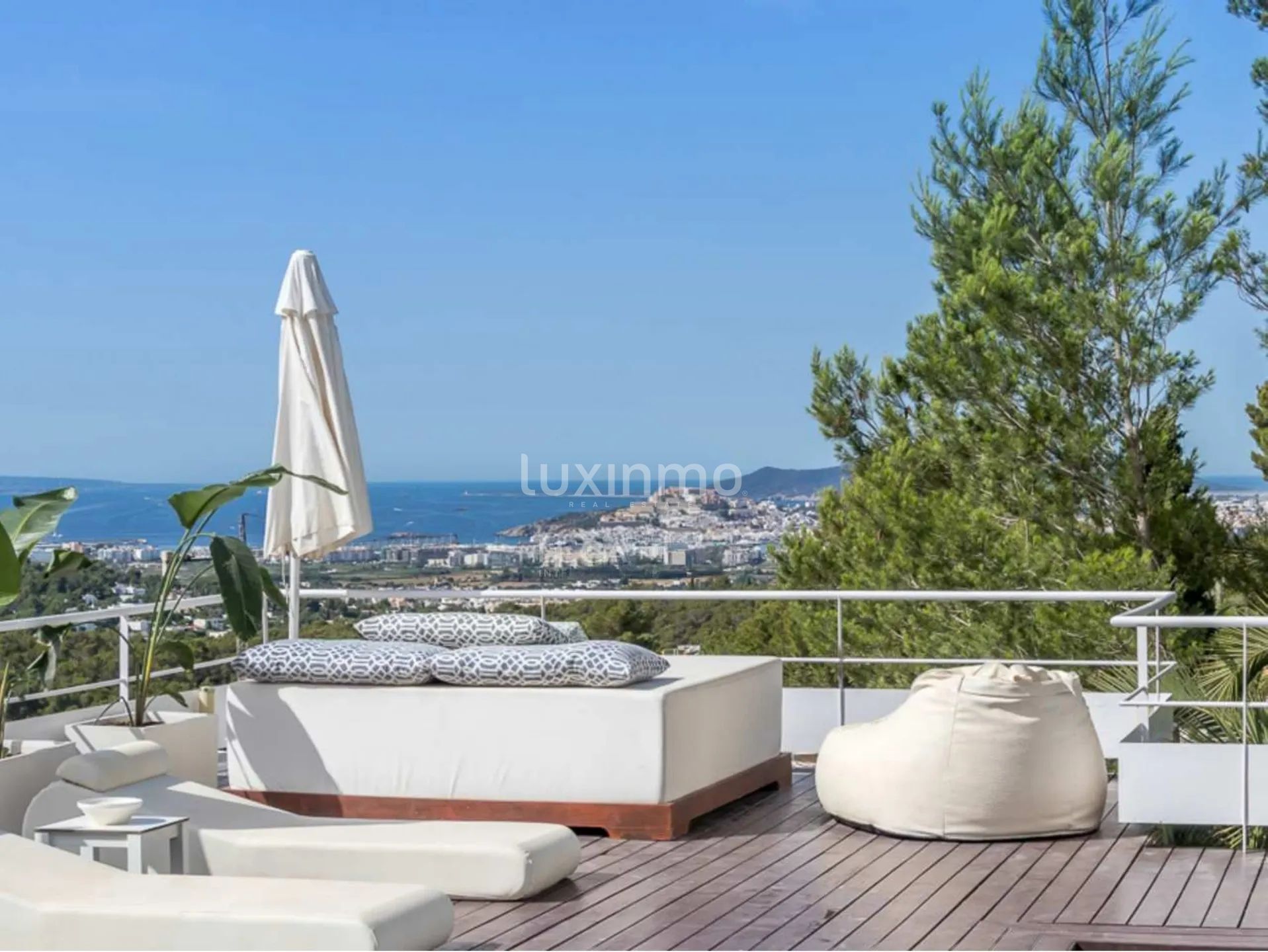 Spacious Villa on the top of Can Furnet Urbanisation, Ibiza — photo 5