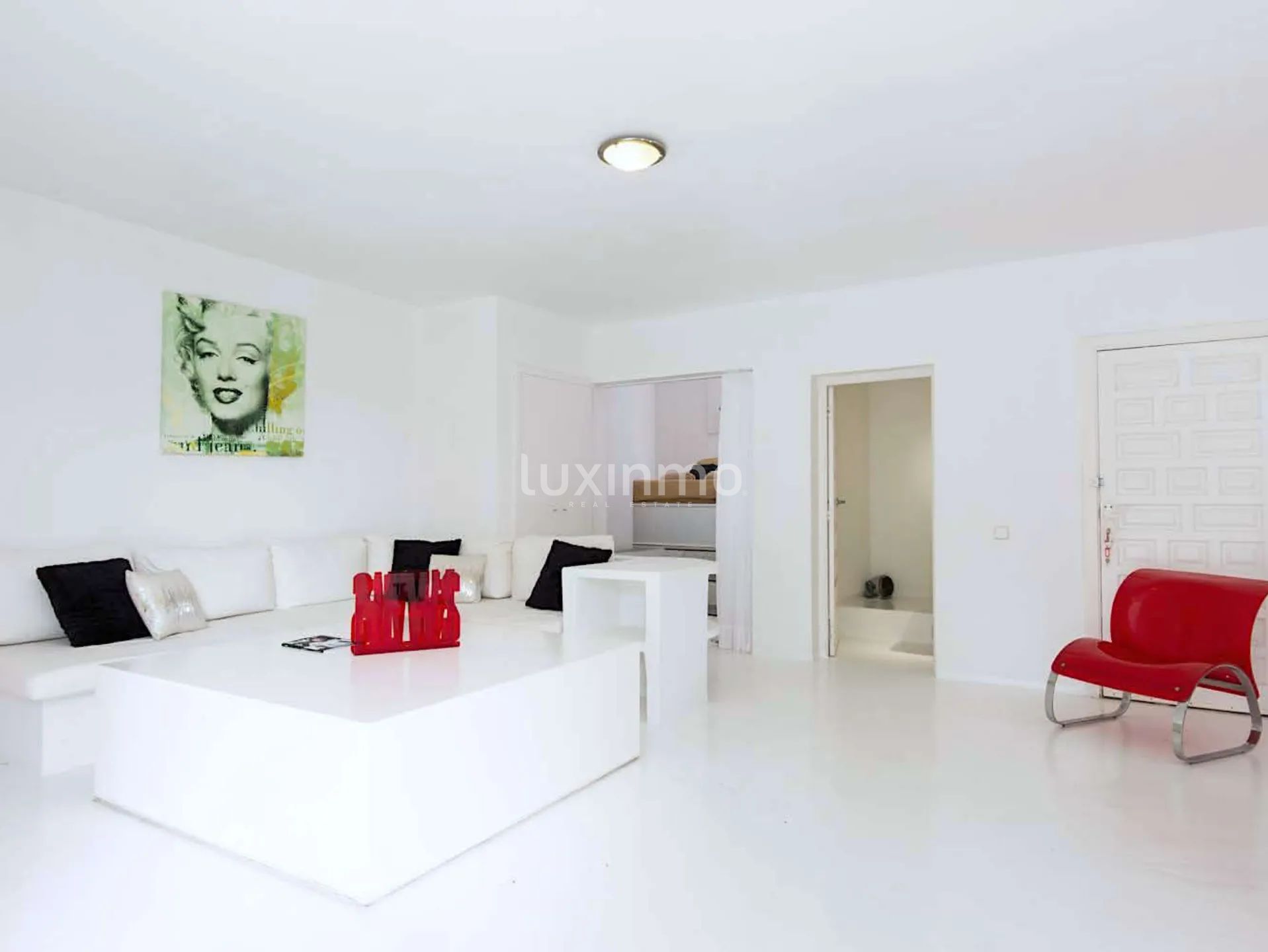 Просторная вилла на вершине урбанизации Кан Фурнет, Ибица — photo 48