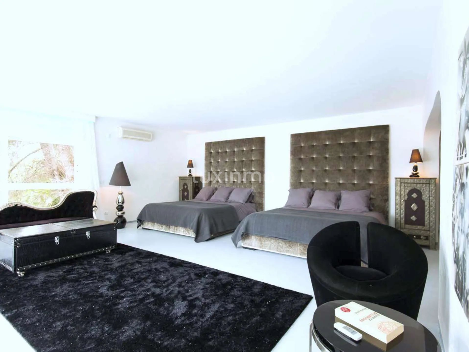 Просторная вилла на вершине урбанизации Кан Фурнет, Ибица — photo 13