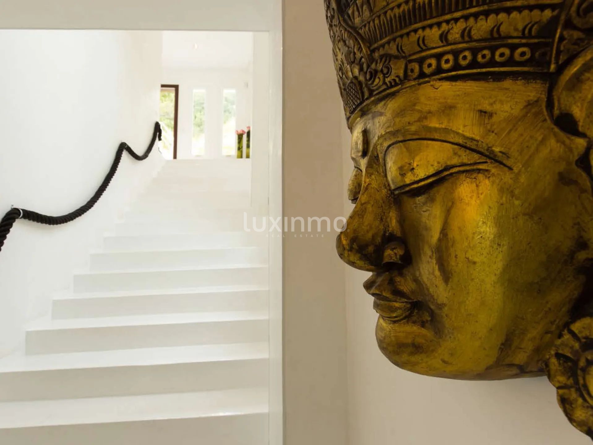 Просторная вилла на вершине урбанизации Кан Фурнет, Ибица — photo 17