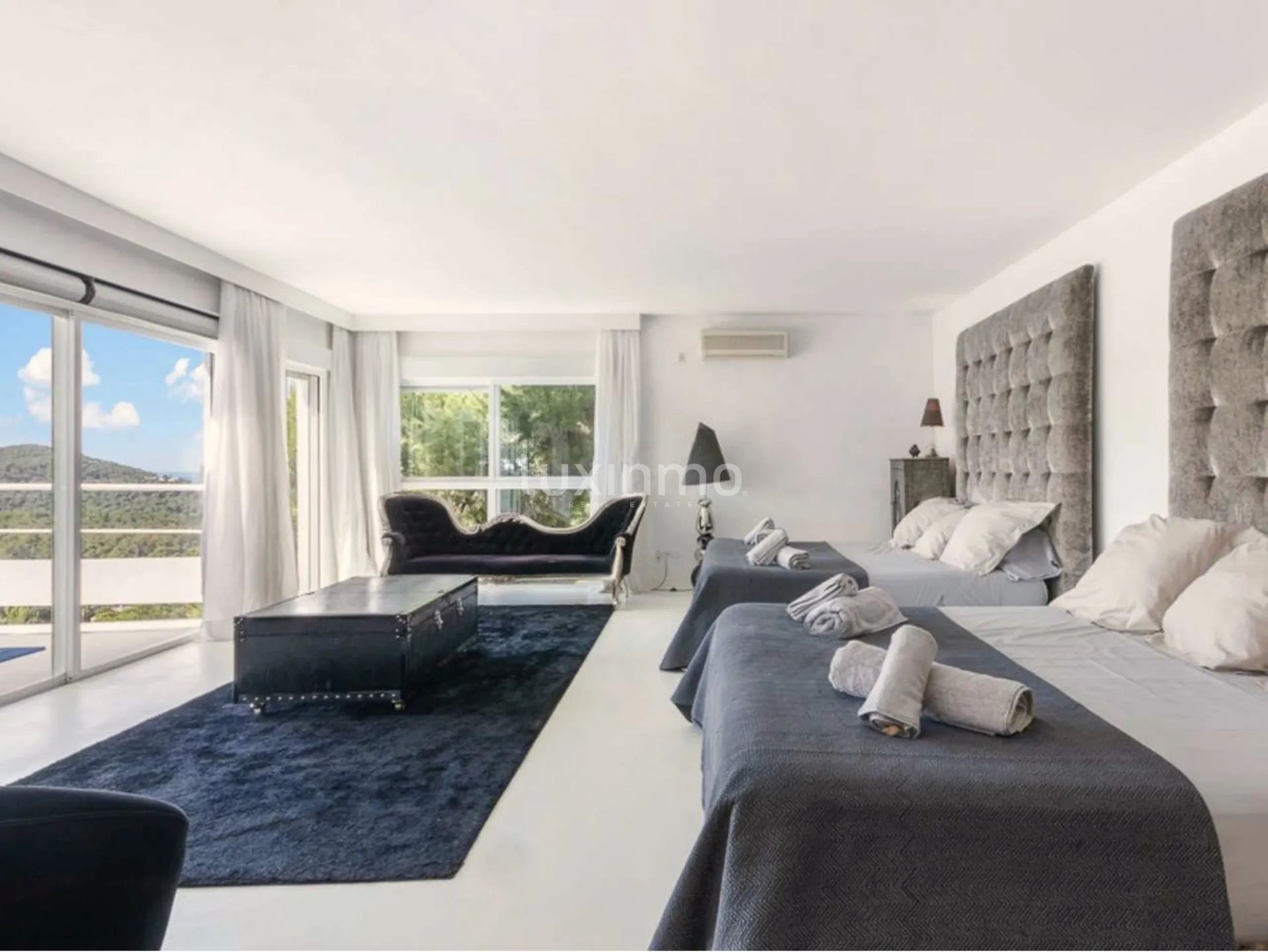 Просторная вилла на вершине урбанизации Кан Фурнет, Ибица — photo 15