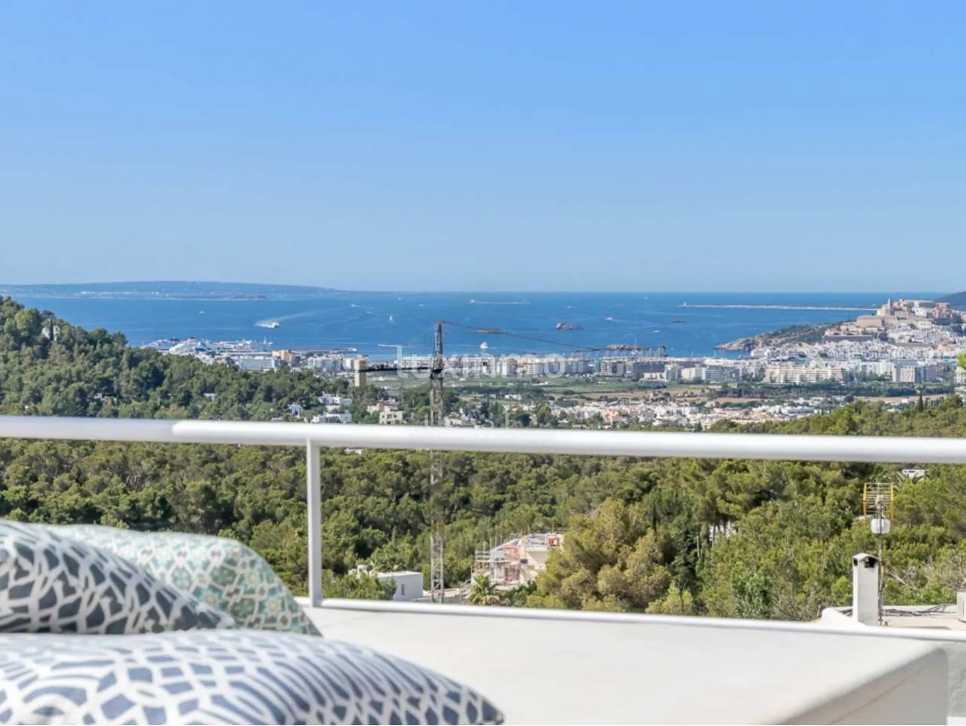 Spacious Villa on the top of Can Furnet Urbanisation, Ibiza — photo 6