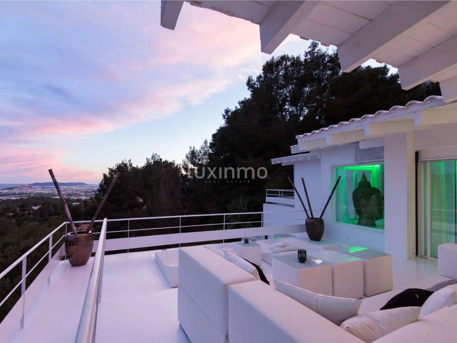 Просторная вилла на вершине урбанизации Кан Фурнет, Ибица — photo 53