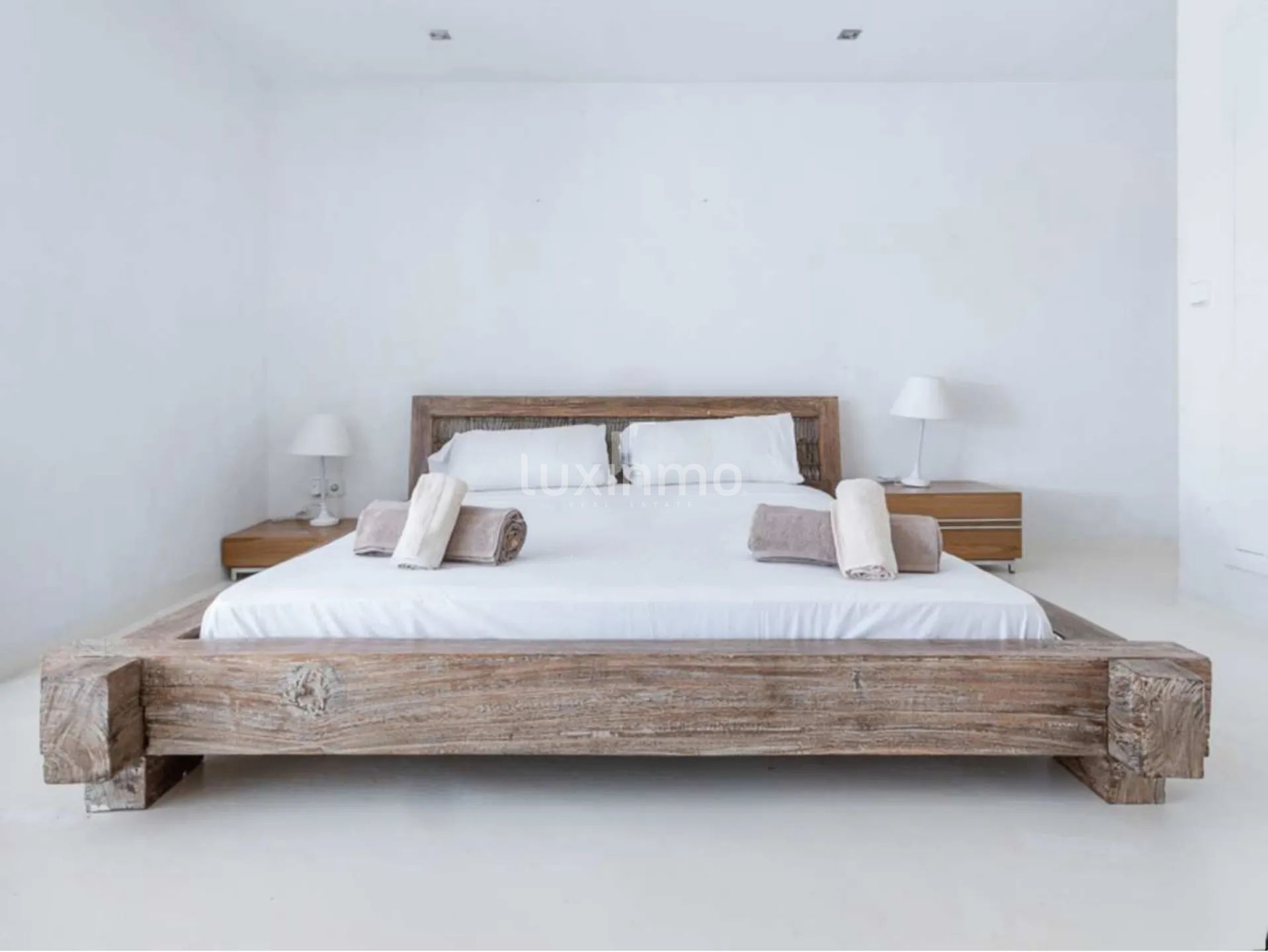 Просторная вилла на вершине урбанизации Кан Фурнет, Ибица — photo 30