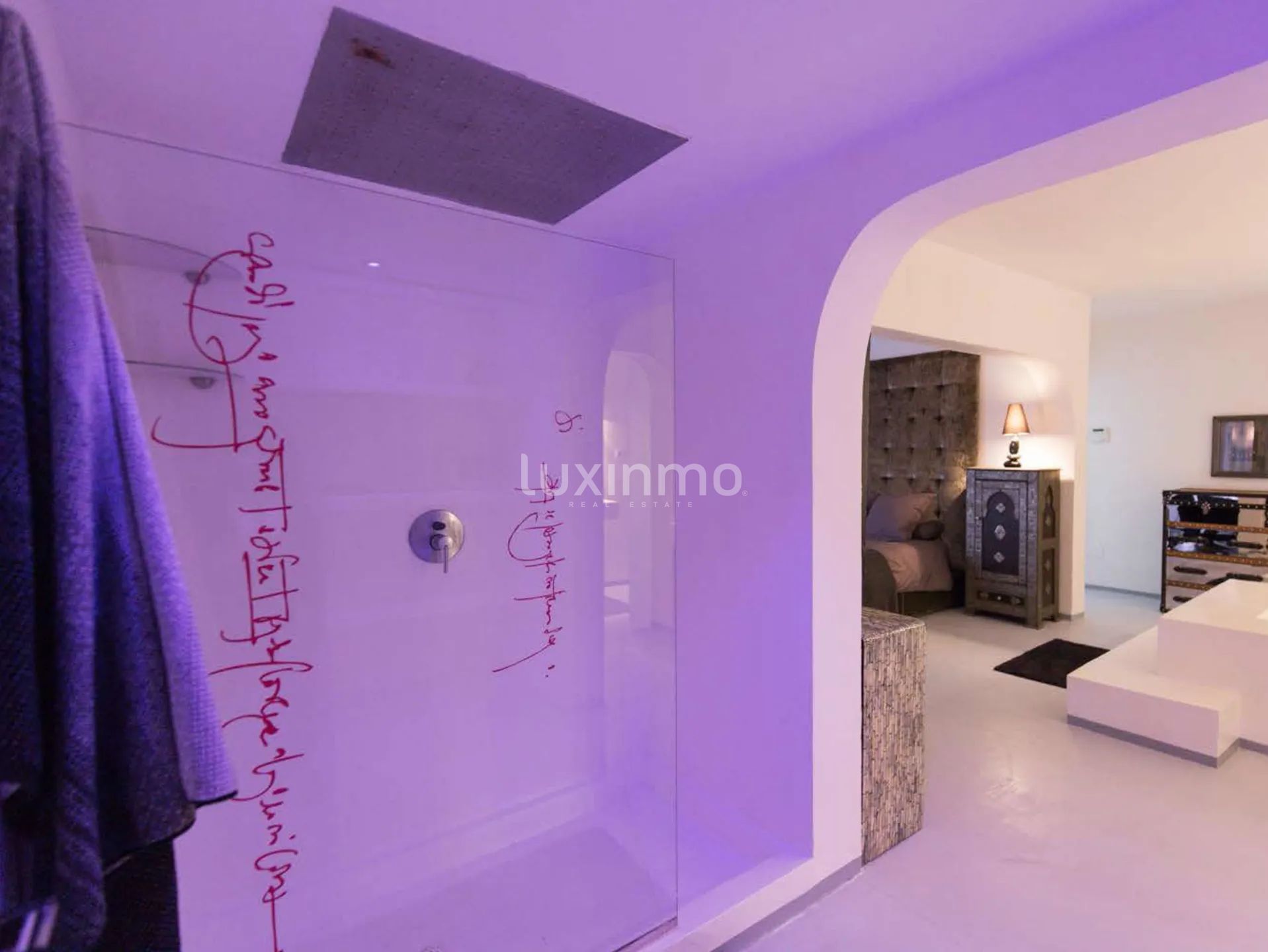 Просторная вилла на вершине урбанизации Кан Фурнет, Ибица — photo 55