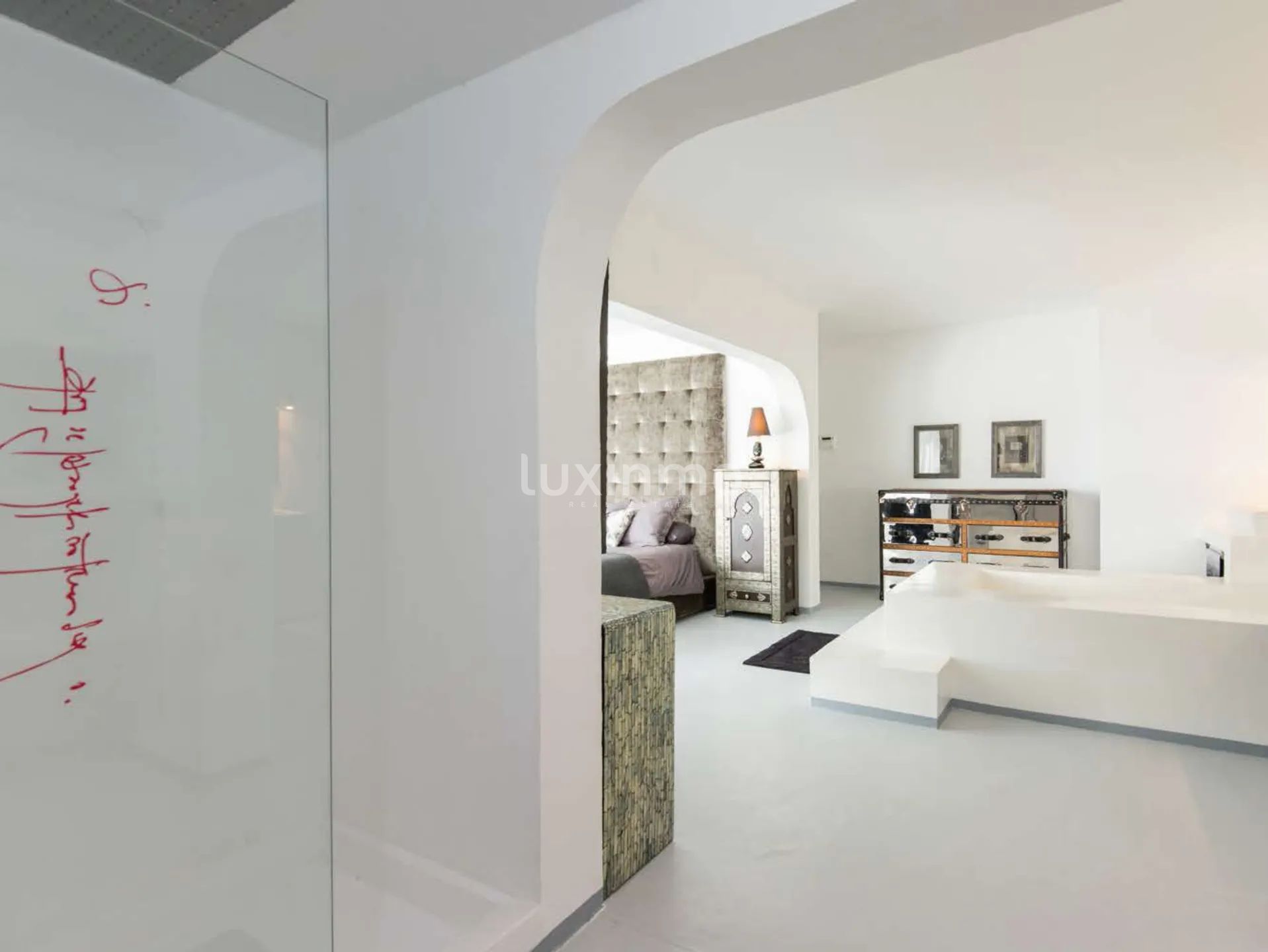 Просторная вилла на вершине урбанизации Кан Фурнет, Ибица — photo 16