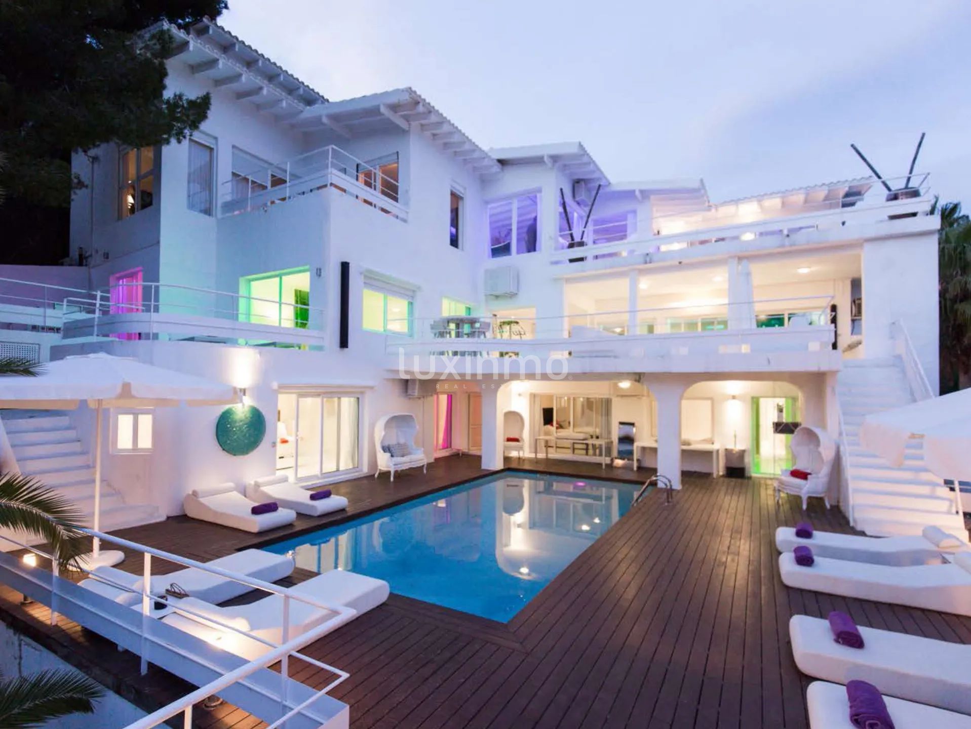 Просторная вилла на вершине урбанизации Кан Фурнет, Ибица — photo 58