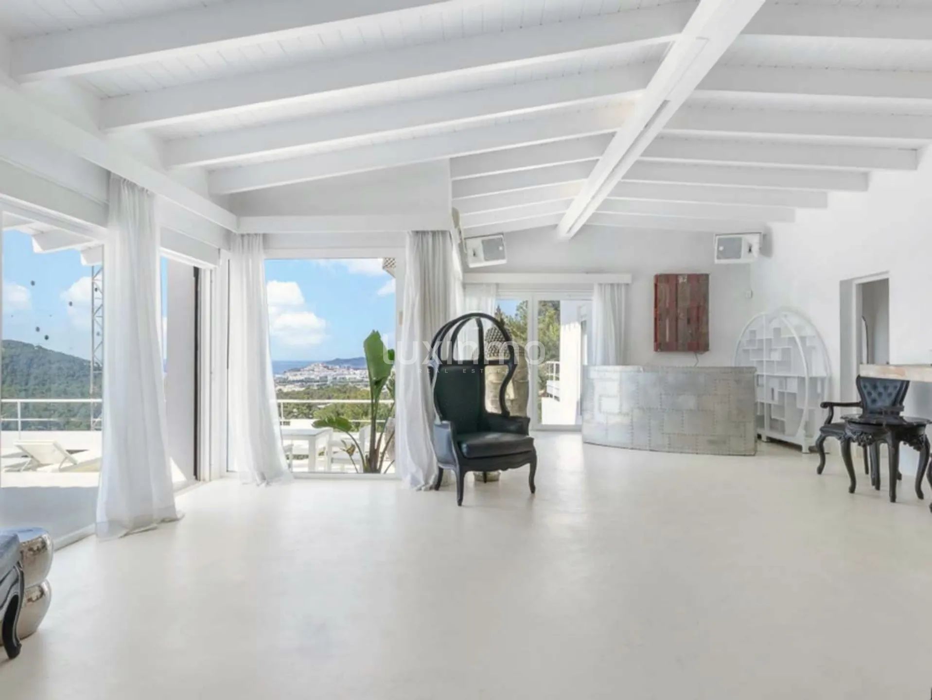Spacious Villa on the top of Can Furnet Urbanisation, Ibiza — photo 10