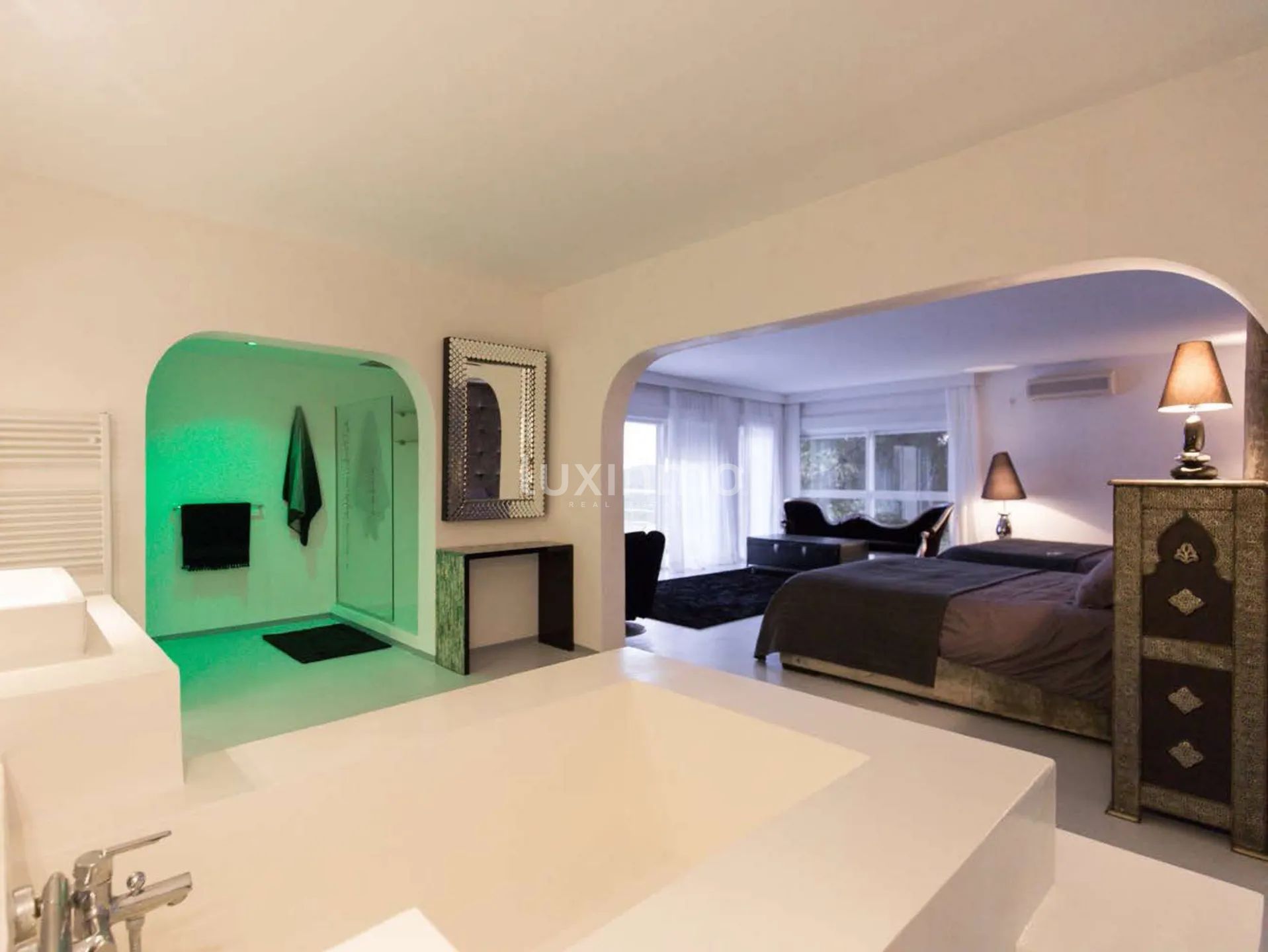 Просторная вилла на вершине урбанизации Кан Фурнет, Ибица — photo 54