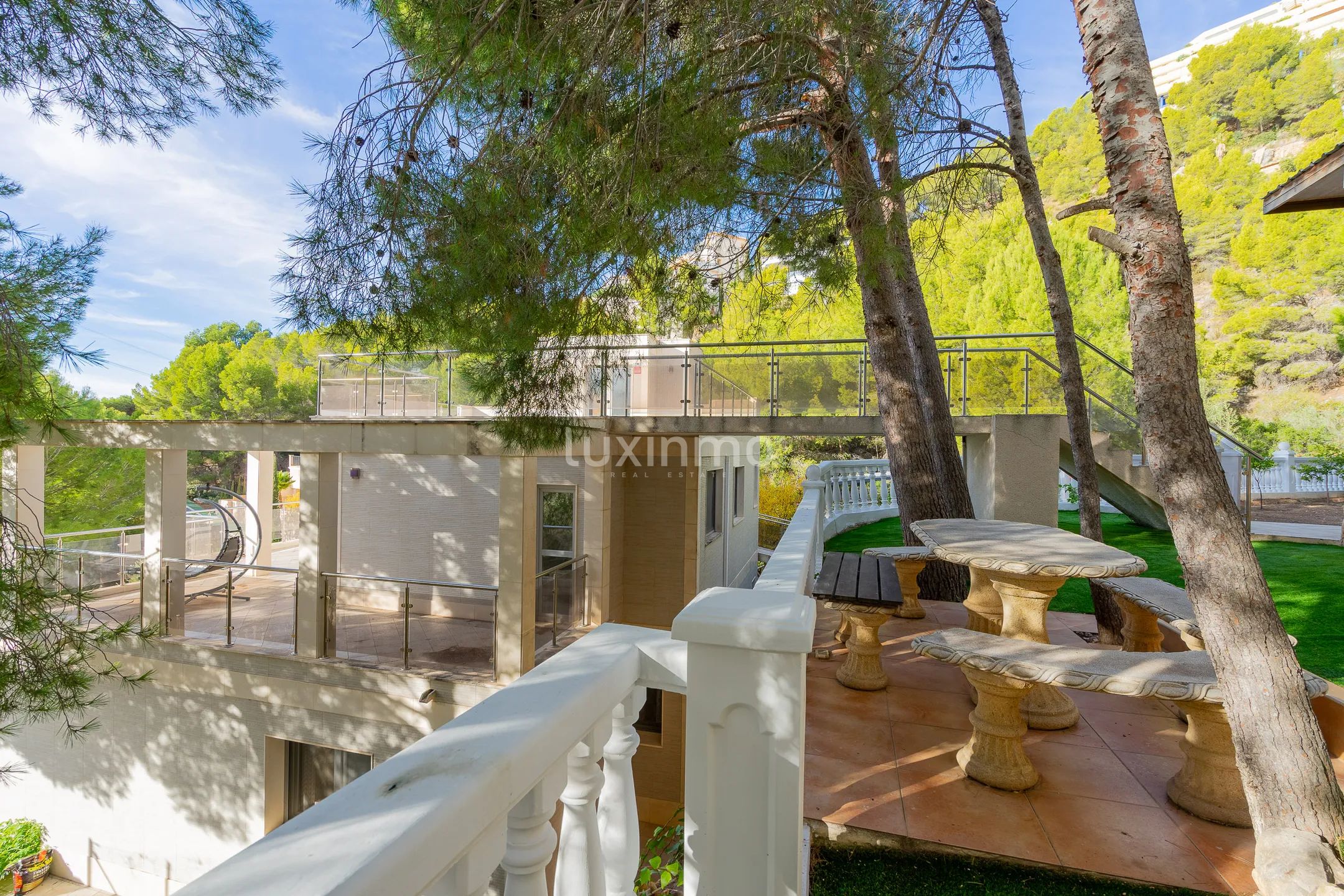 Impresionante villa de 6 dormitorios con vistas al mar en Altea Hills — photo 32