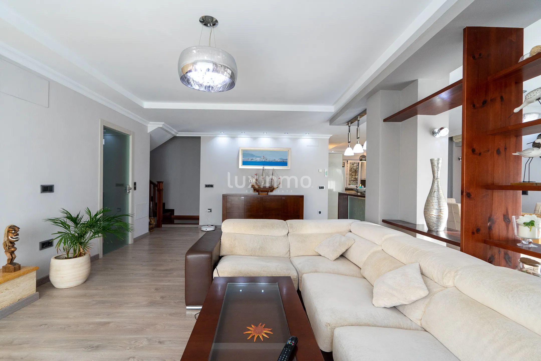 Stunning 6 bedroom detached house with sea views in Altea Hills — photo 4